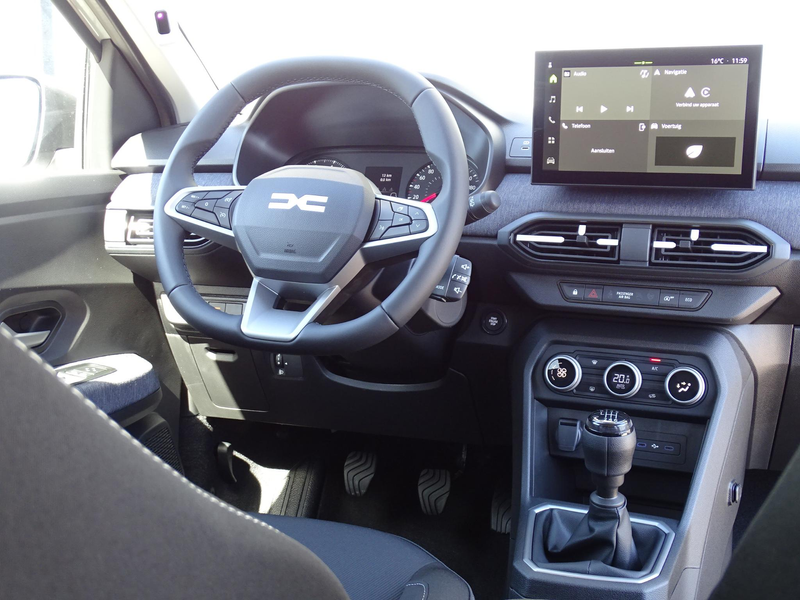 Dacia Jogger 1.0 TCe 110 expression 7p. PACK COMFORT / METALLIC — photo 28