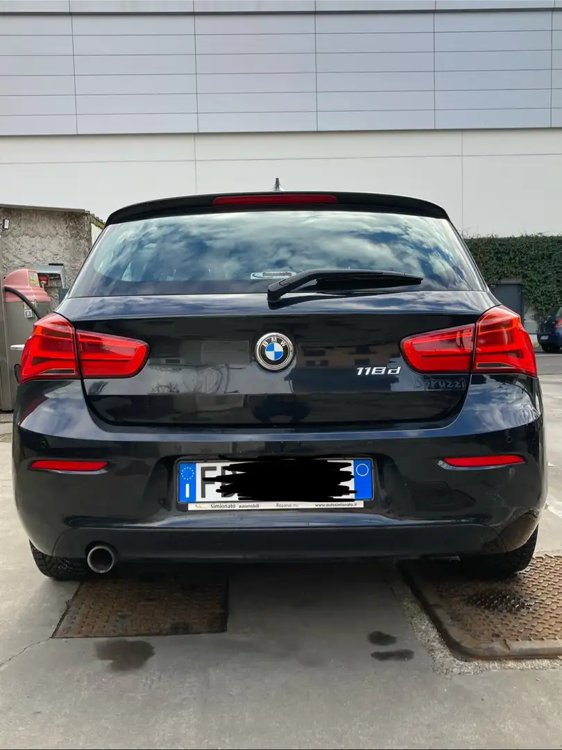 BMW 118 118d 5p Unique Nero - 2