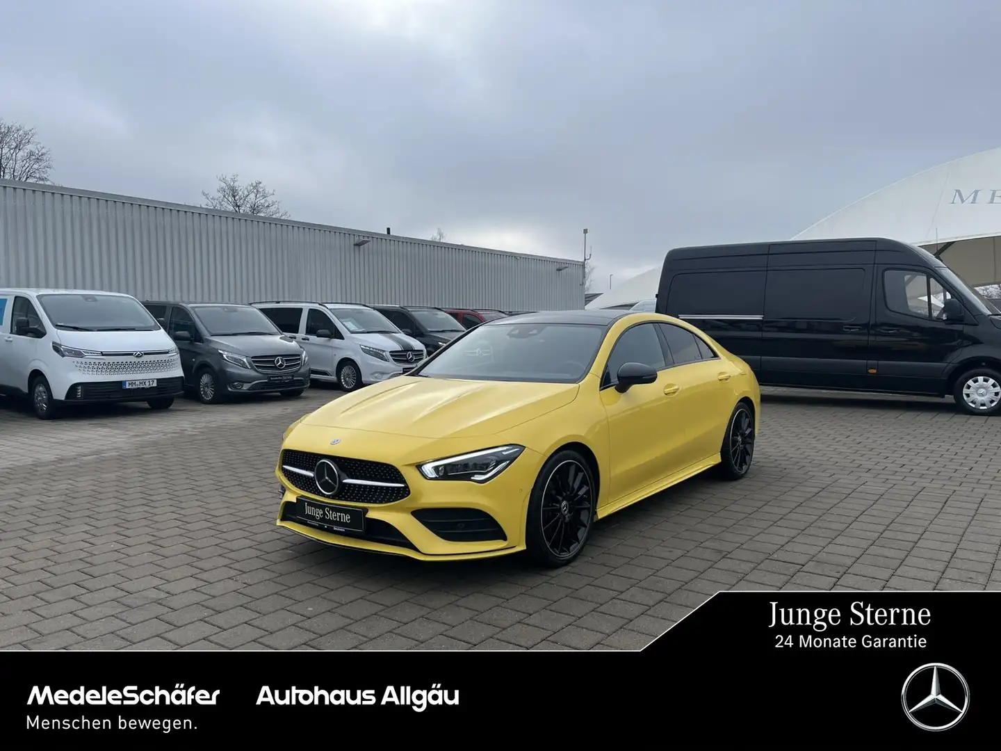 Mercedes-Benz CLA 250 CLA 250 AMG Night 19" AHK Distronic PanoSD NP62 Geel - 1