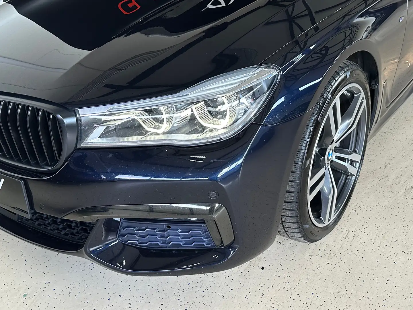 BMW 740 d G11 xDrive M-Sportpaket Top Ausstattung Tausch F Zwart - 2