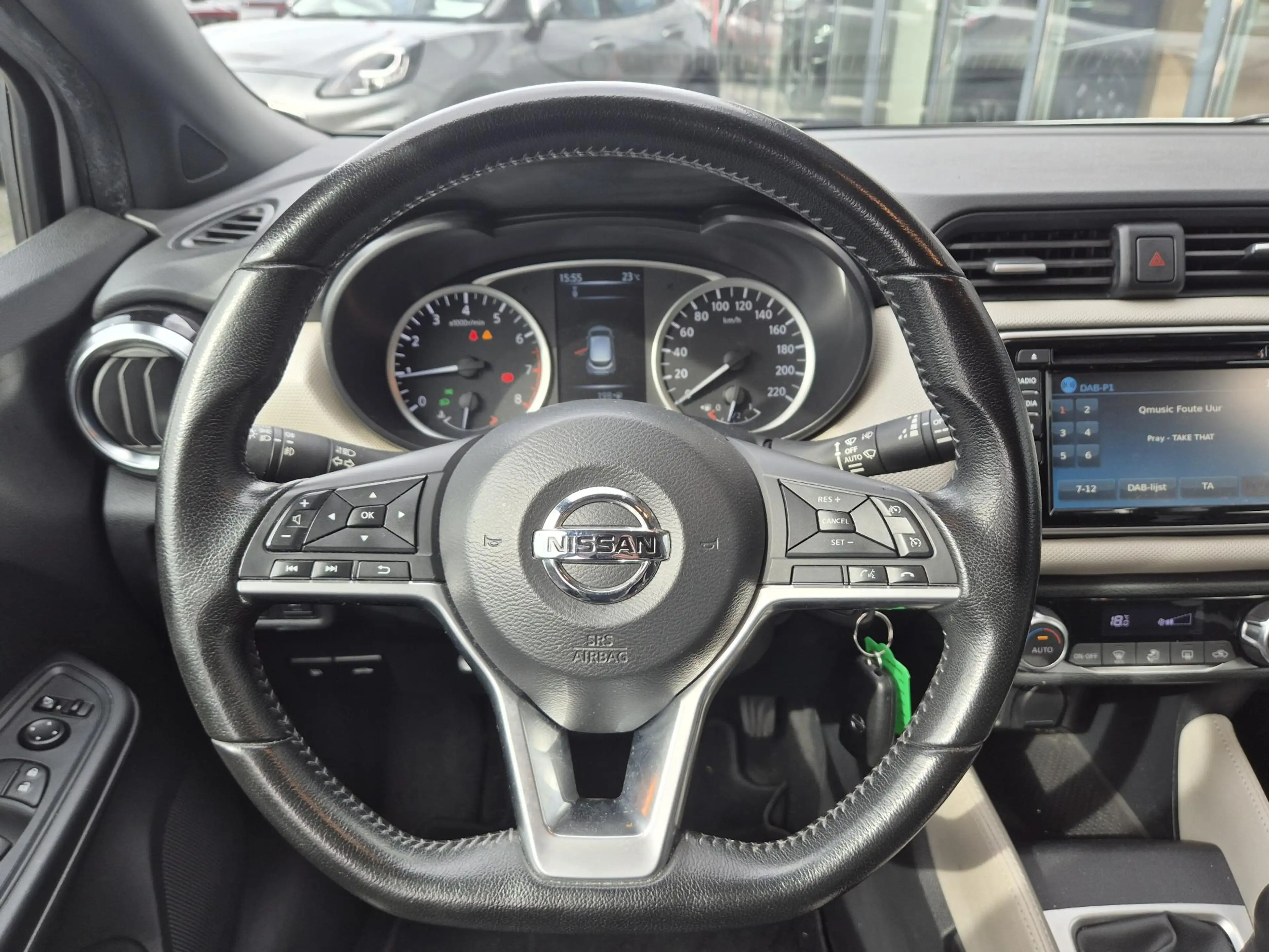 Nissan Micra 0.9 IG-T N-Connecta | Navigatie | All-season bande — photo 26