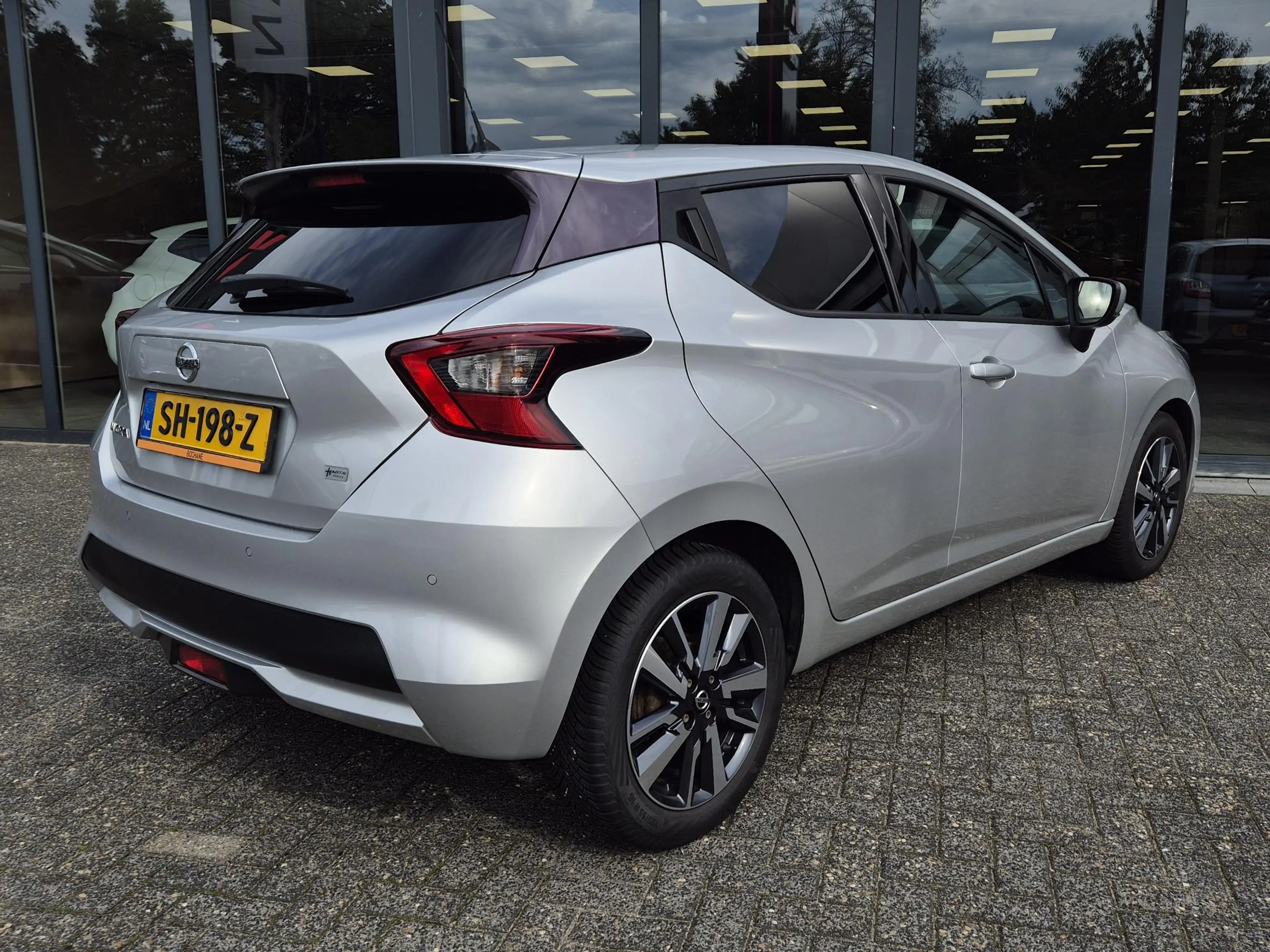 Nissan Micra 0.9 IG-T N-Connecta | Navigatie | All-season bande — photo 2