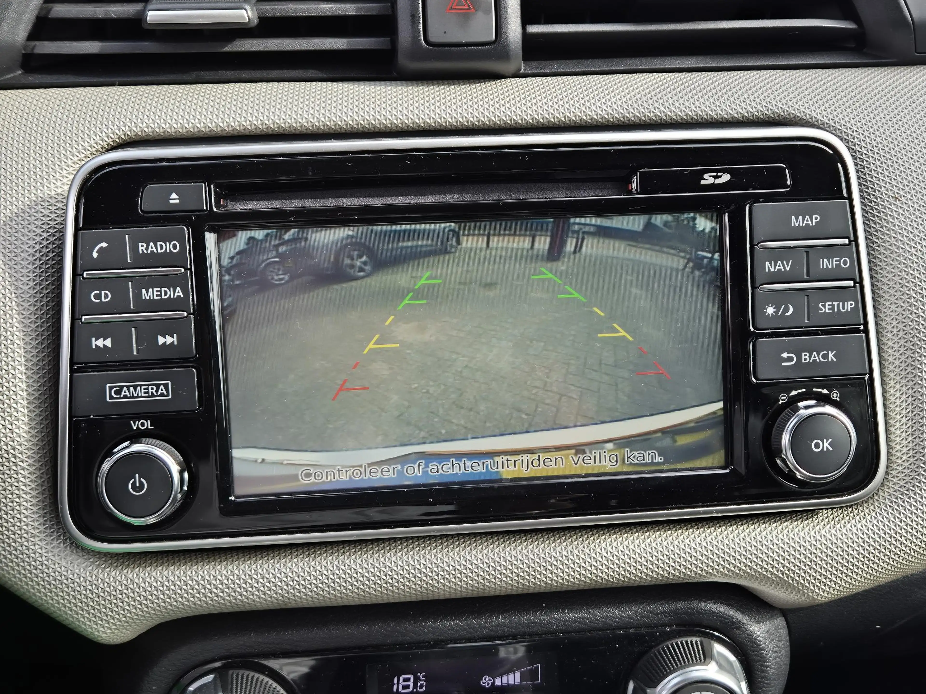Nissan Micra 0.9 IG-T N-Connecta | Navigatie | All-season bande — photo 12