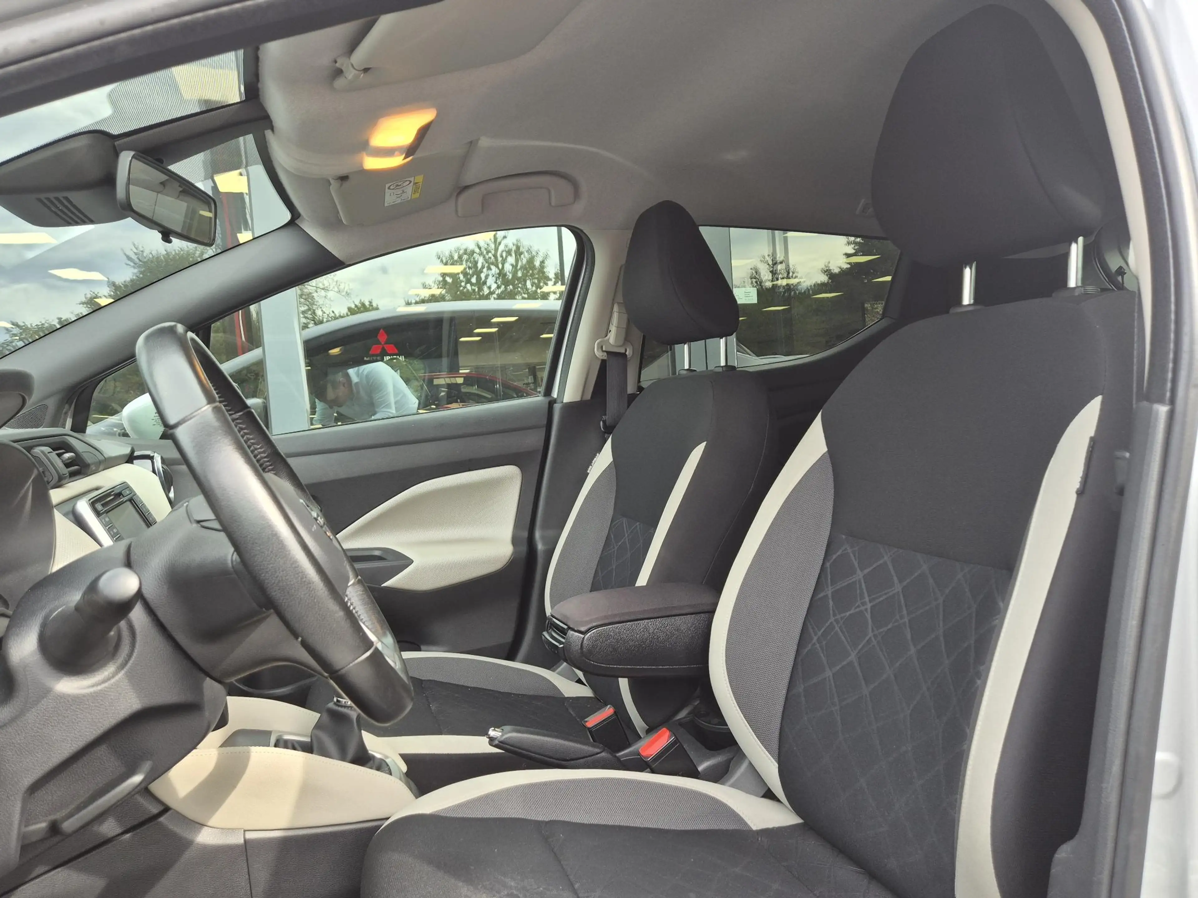 Nissan Micra 0.9 IG-T N-Connecta | Navigatie | All-season bande — photo 7