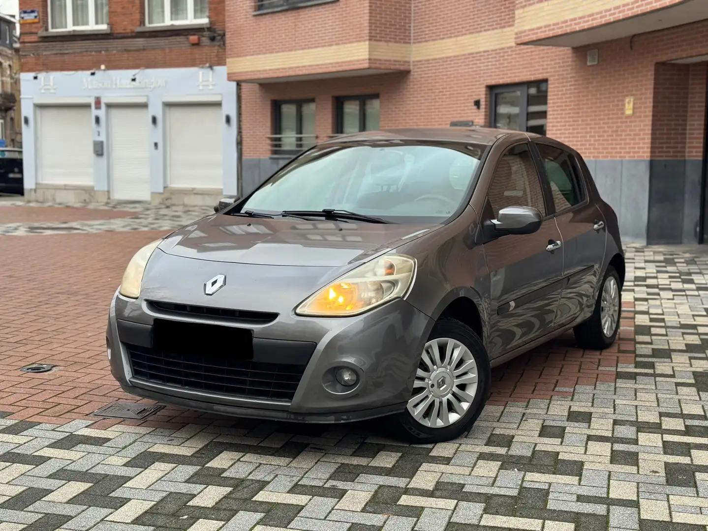 Renault Clio Essence prête à immatriculer Gris - 1