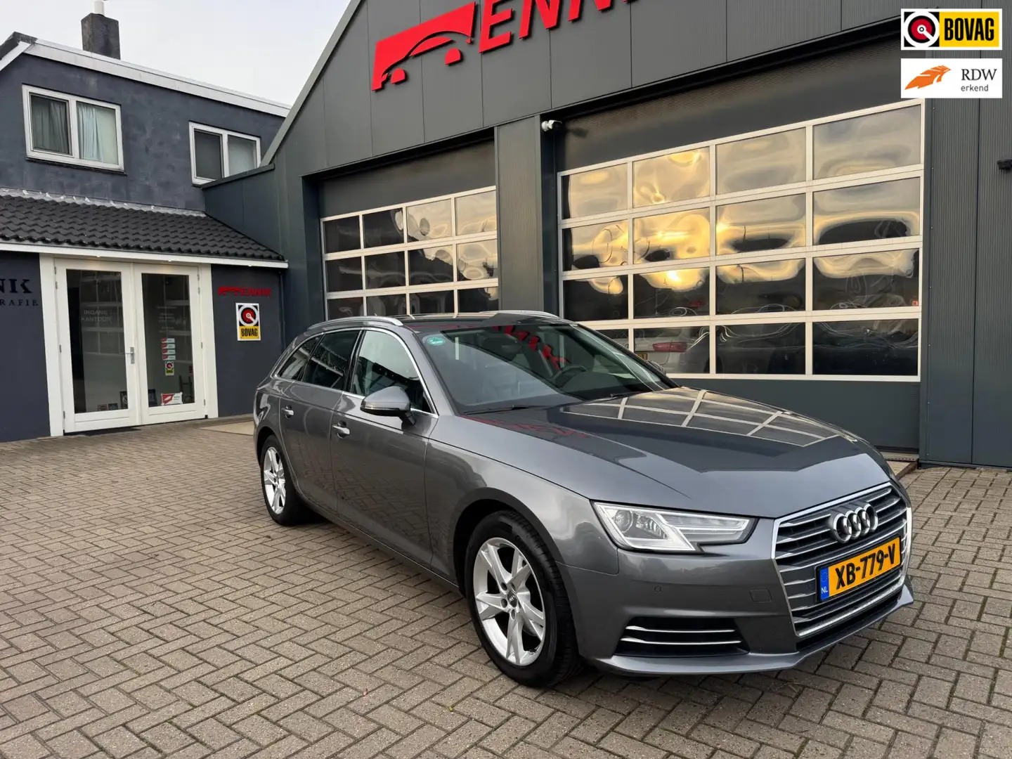 Audi A4 Avant 2.0 TFSI MHEV Design Pro Line Plus Sport / L Gris - 1