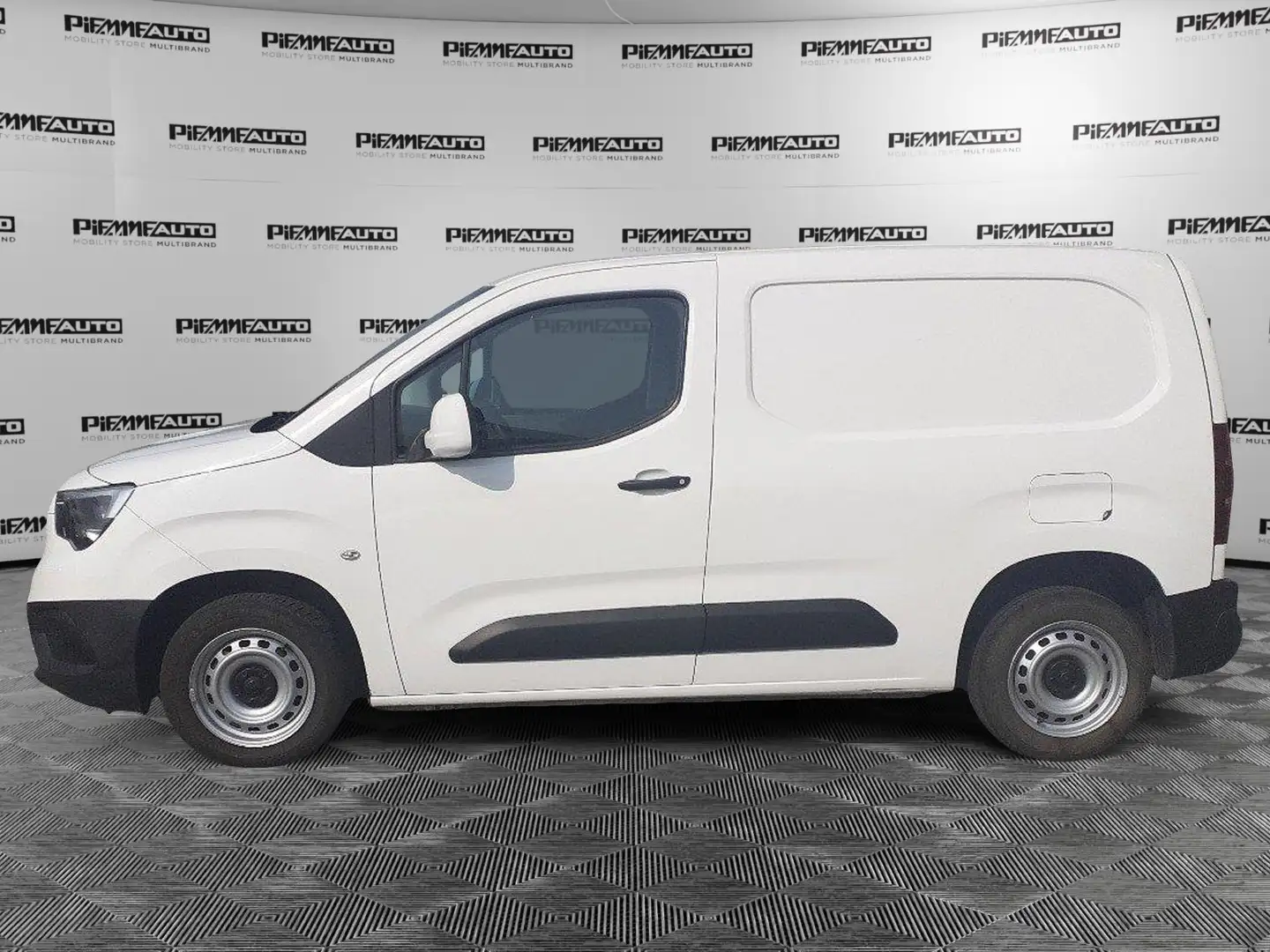 Opel Combo Cargo 1.5 Diesel 100CV S&SPC-TN 650kg Edition Blanc - 2