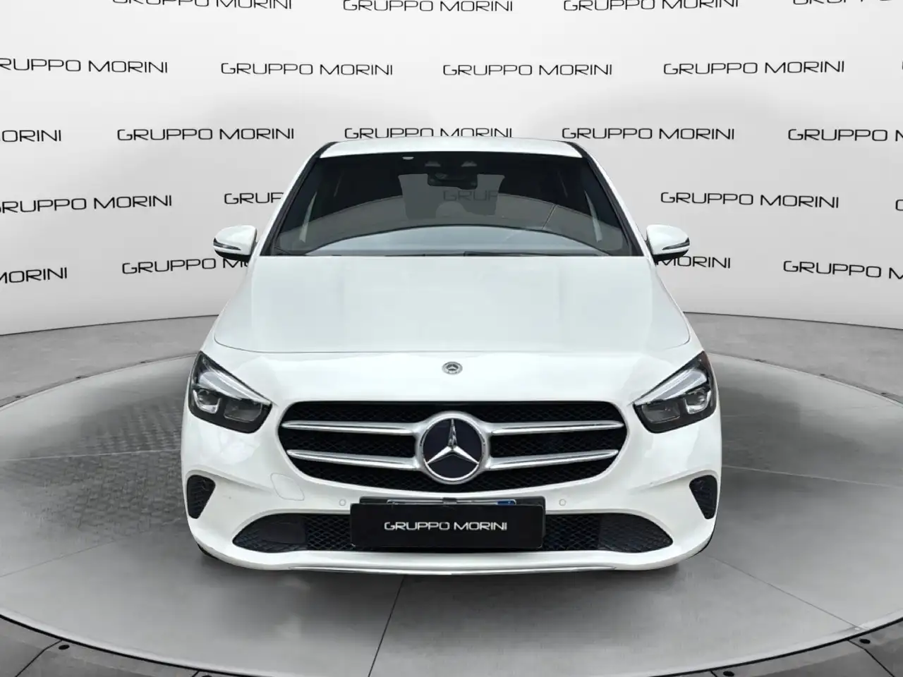 Mercedes-Benz B 200