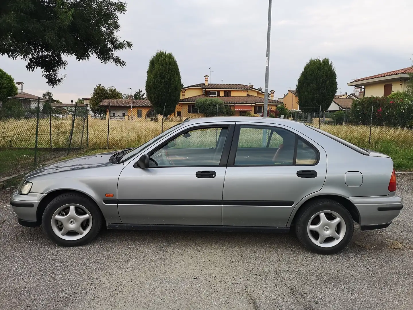 Honda Civic 5p 1.6i LS c/abs - 2