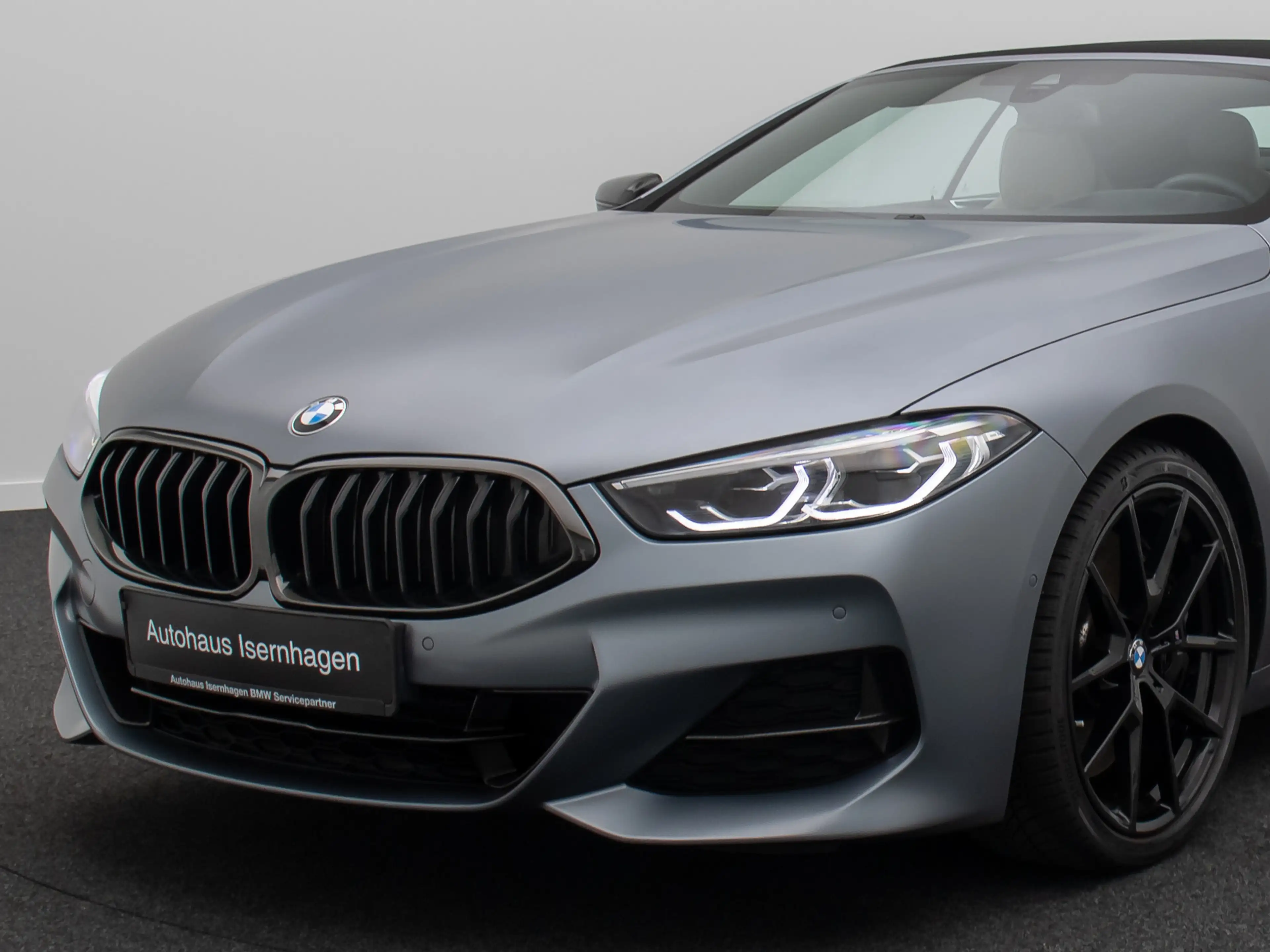 BMW 840 Cabrio Individual B&W SoftClos HUD VOLL — photo 17