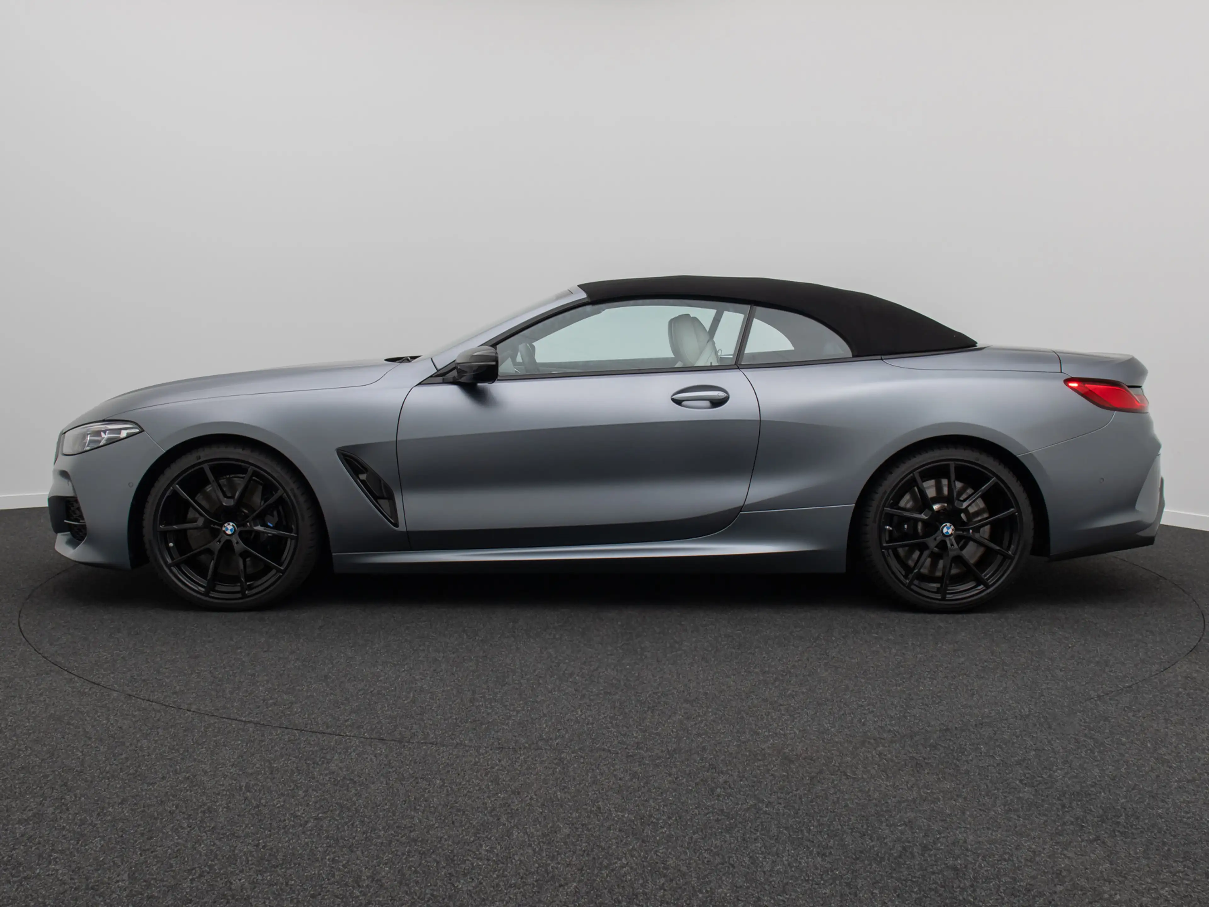 BMW 840 Cabrio Individual B&W SoftClos HUD VOLL — photo 11