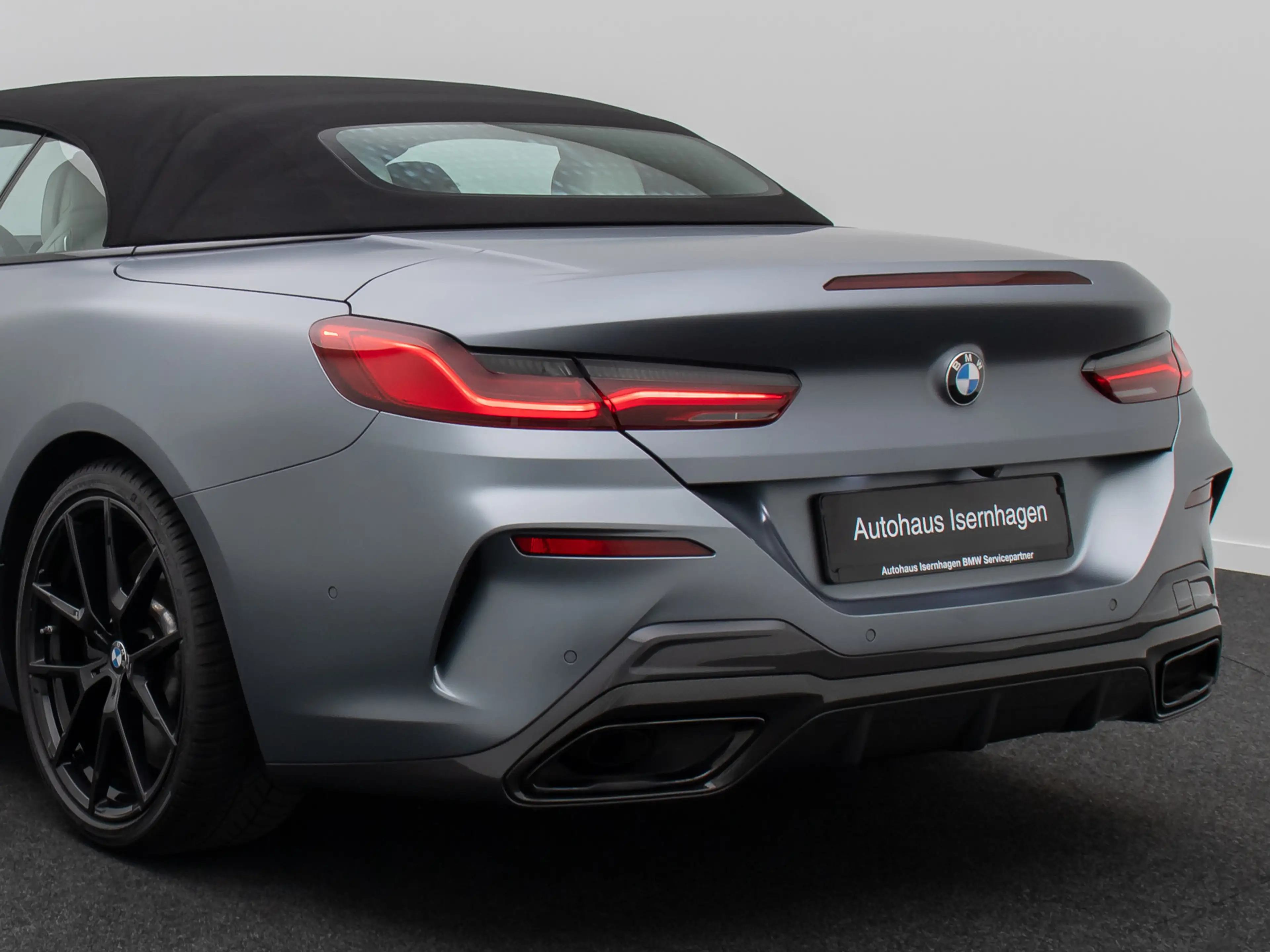 BMW 840 Cabrio Individual B&W SoftClos HUD VOLL — photo 15