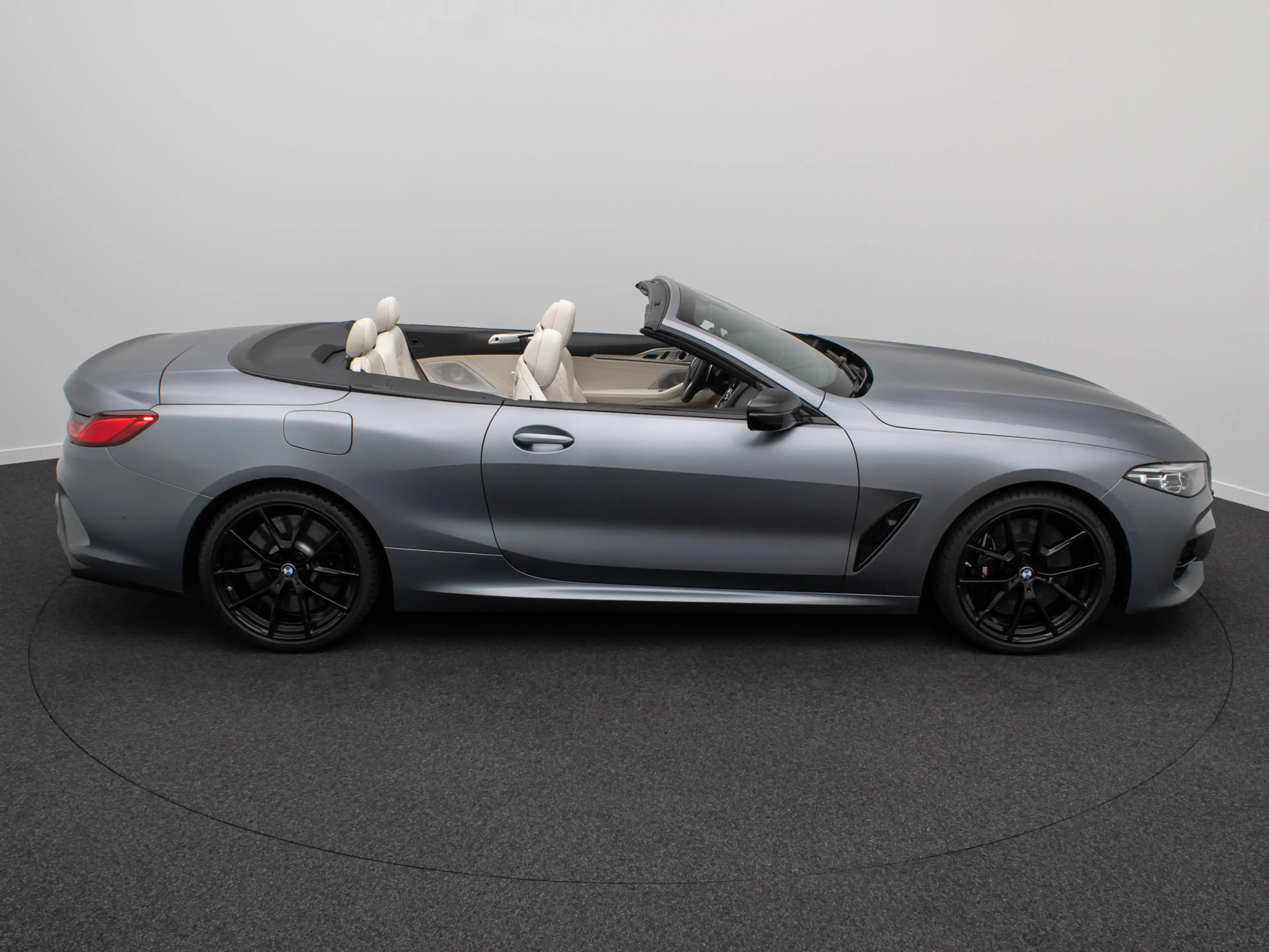 BMW 840 Cabrio Individual B&W SoftClos HUD VOLL — photo 5