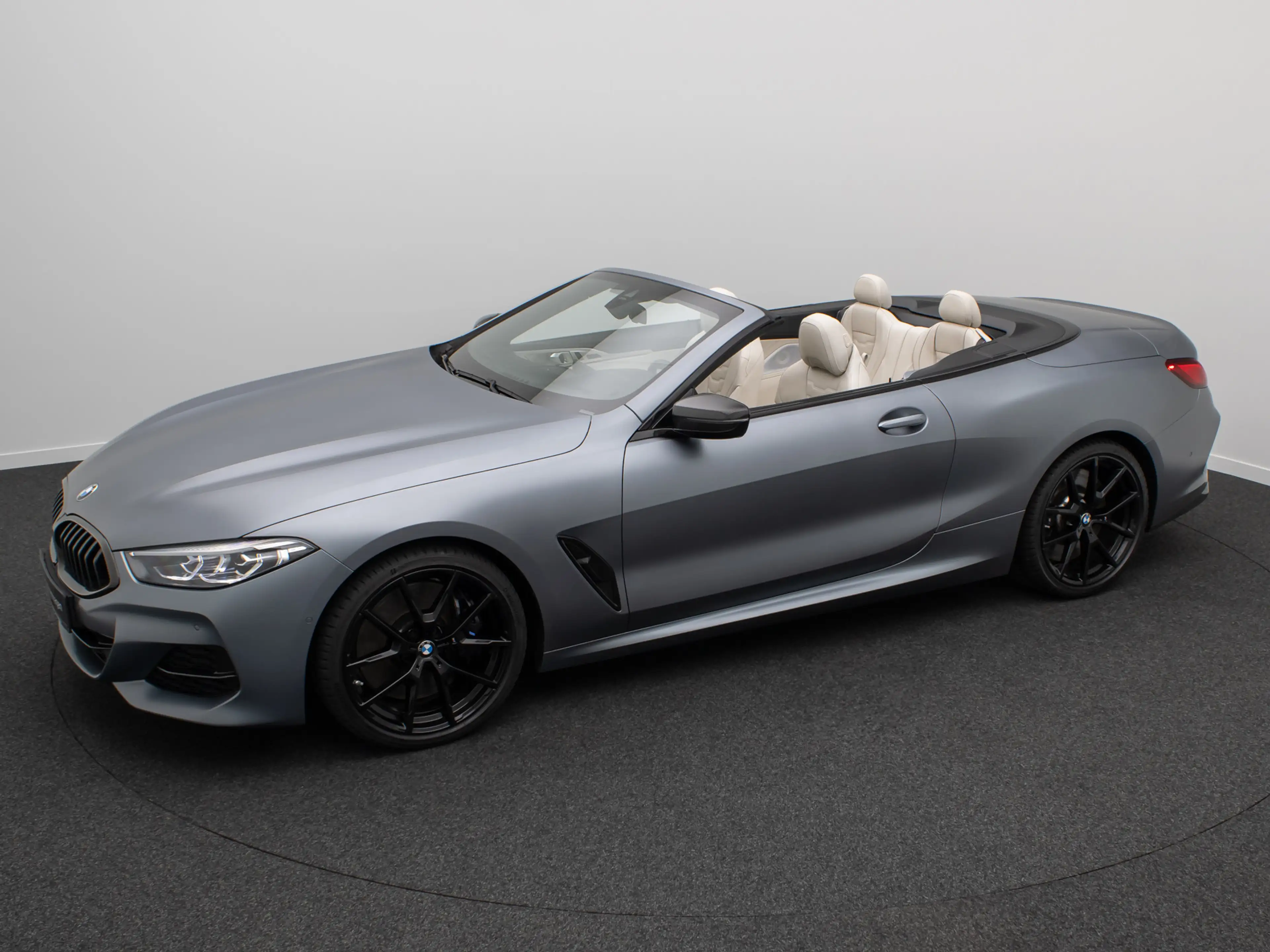 BMW 840 Cabrio Individual B&W SoftClos HUD VOLL — photo 12