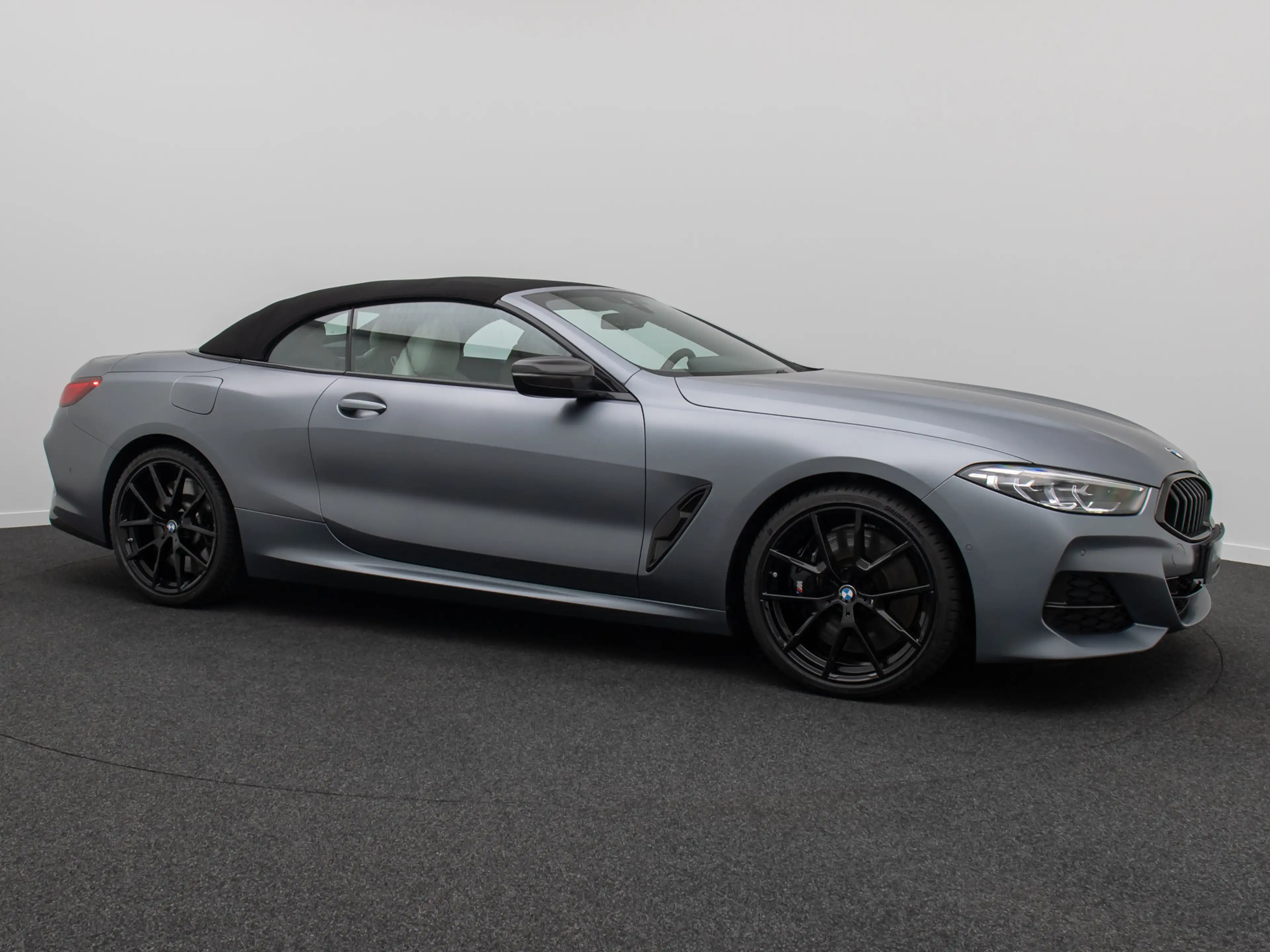 BMW 840 Cabrio Individual B&W SoftClos HUD VOLL — photo 4
