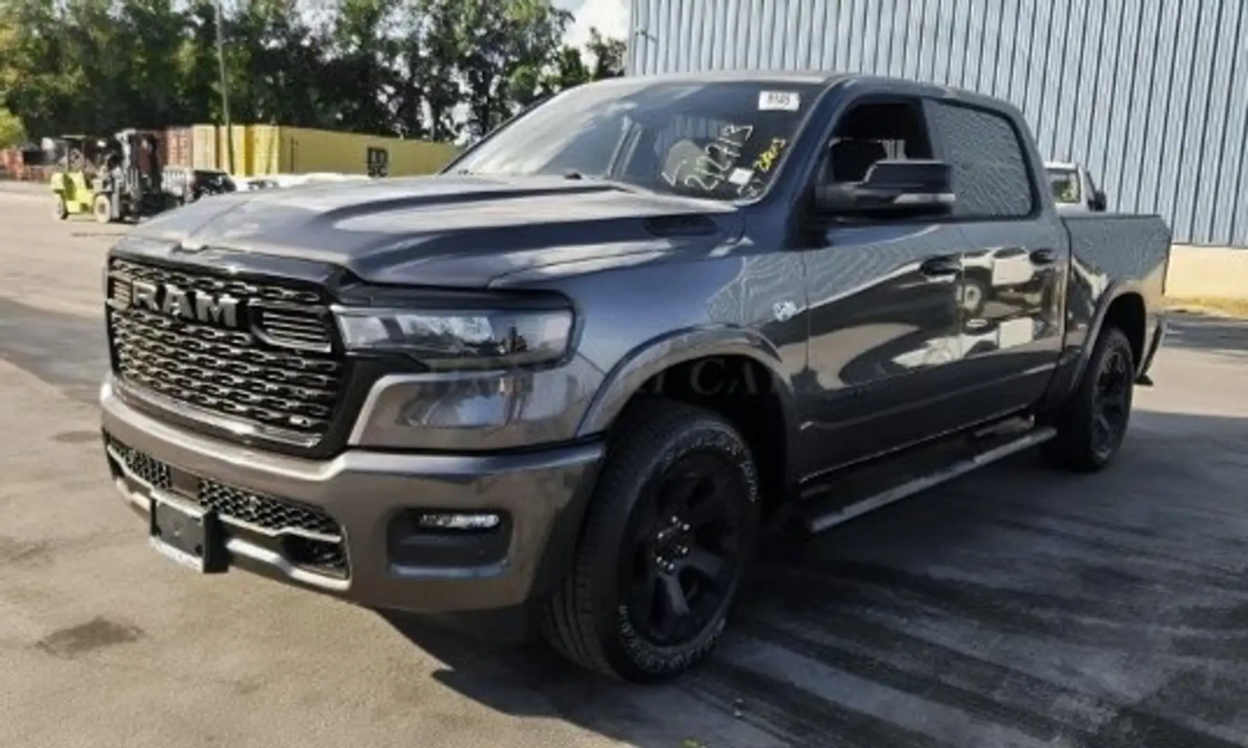 Dodge RAM 2026 RAM 1500 Night !5.7L V8 HEMI! € 69990 Grau - 1