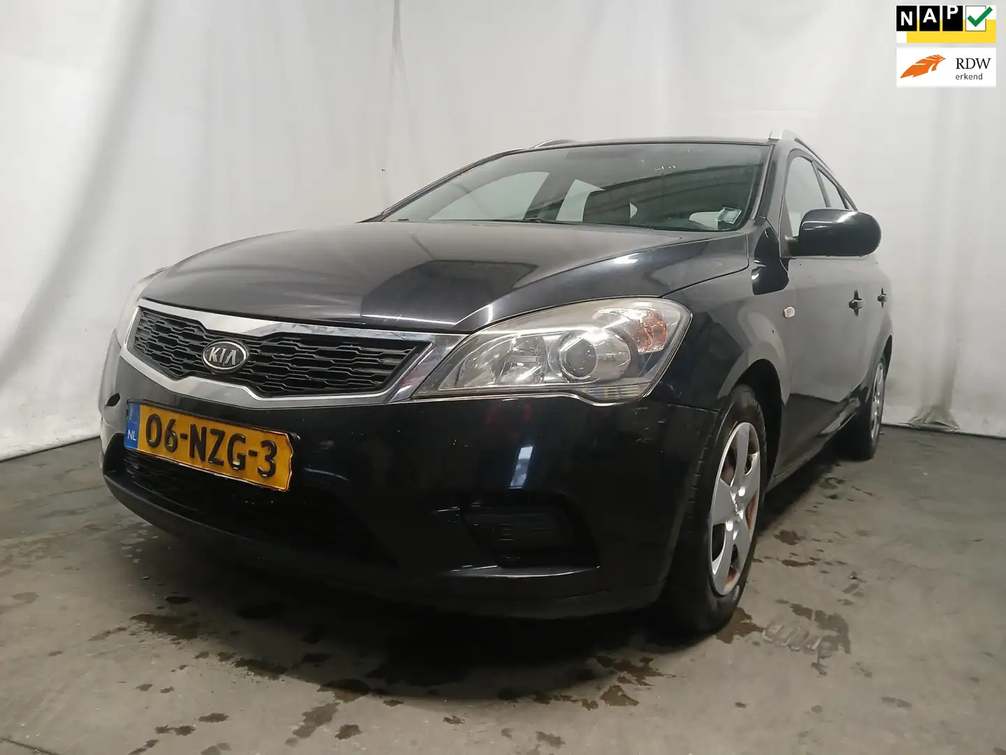 Kia Ceed / cee'd 1.4 CVVT X-tra - Schade Zwart - 1
