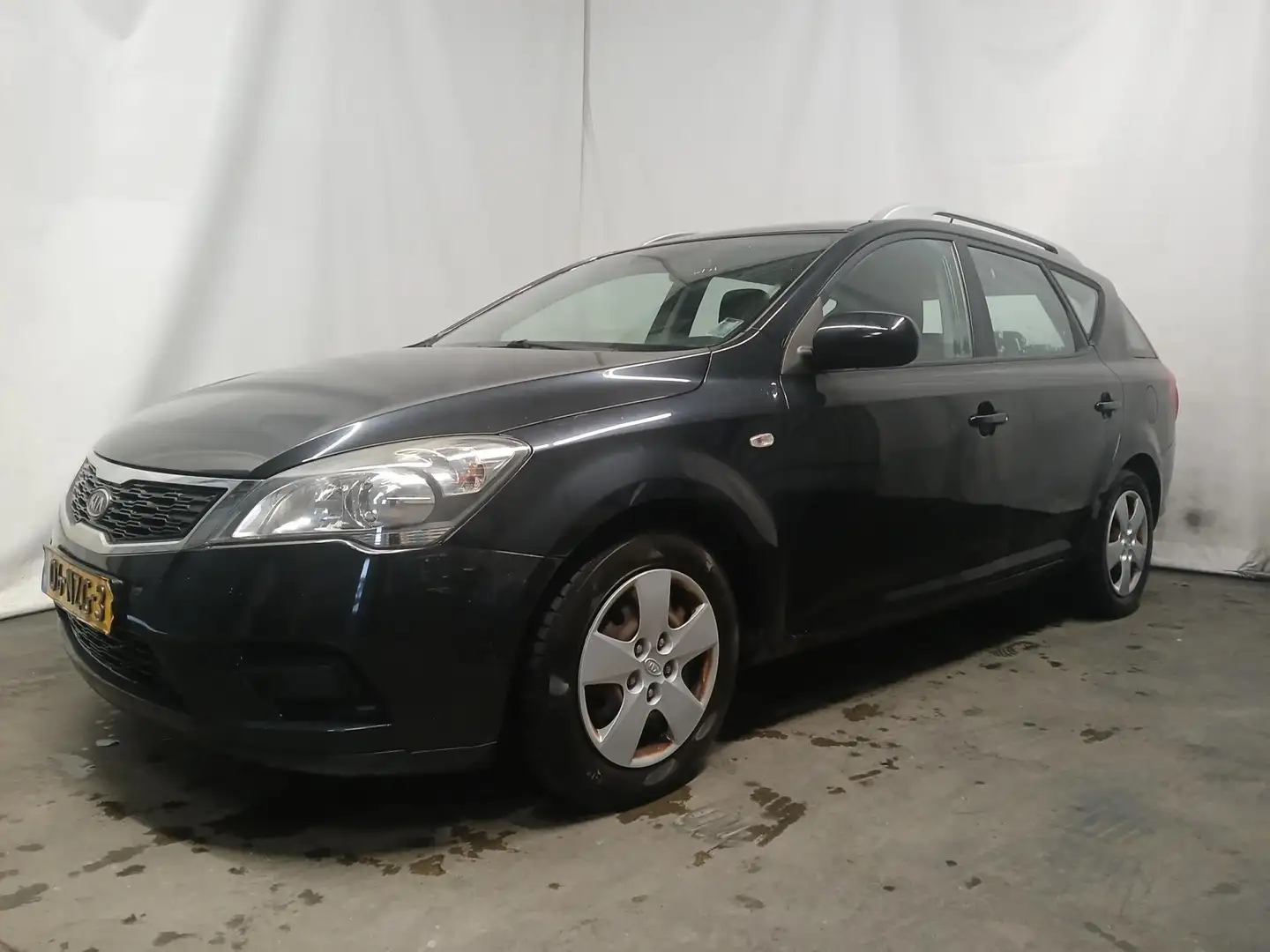 Kia Ceed / cee'd 1.4 CVVT X-tra - Schade Zwart - 2