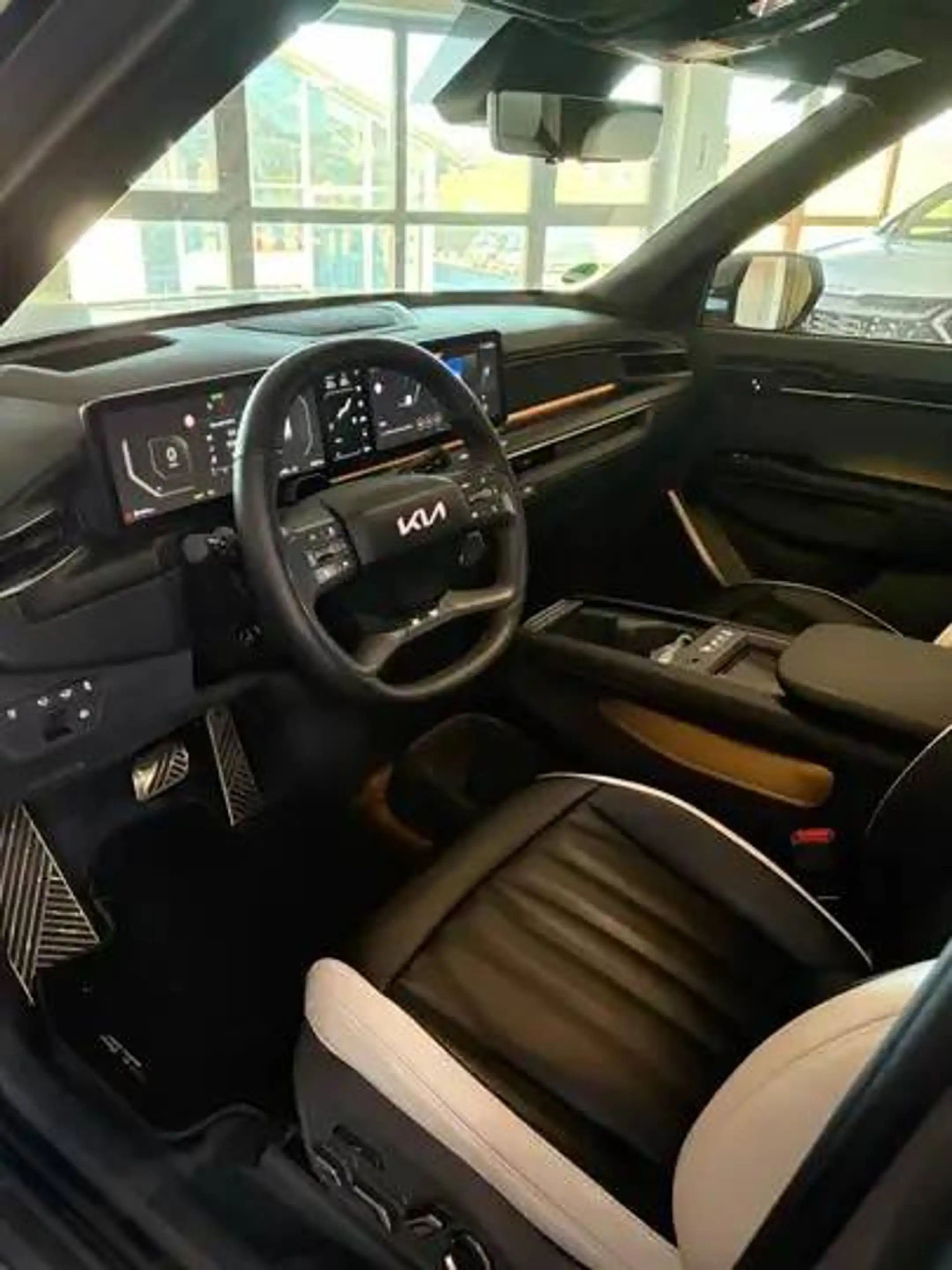 Kia EV9 4WD GT-Line Launch Edition 7-Sitzer GD 360 ACC — photo 11