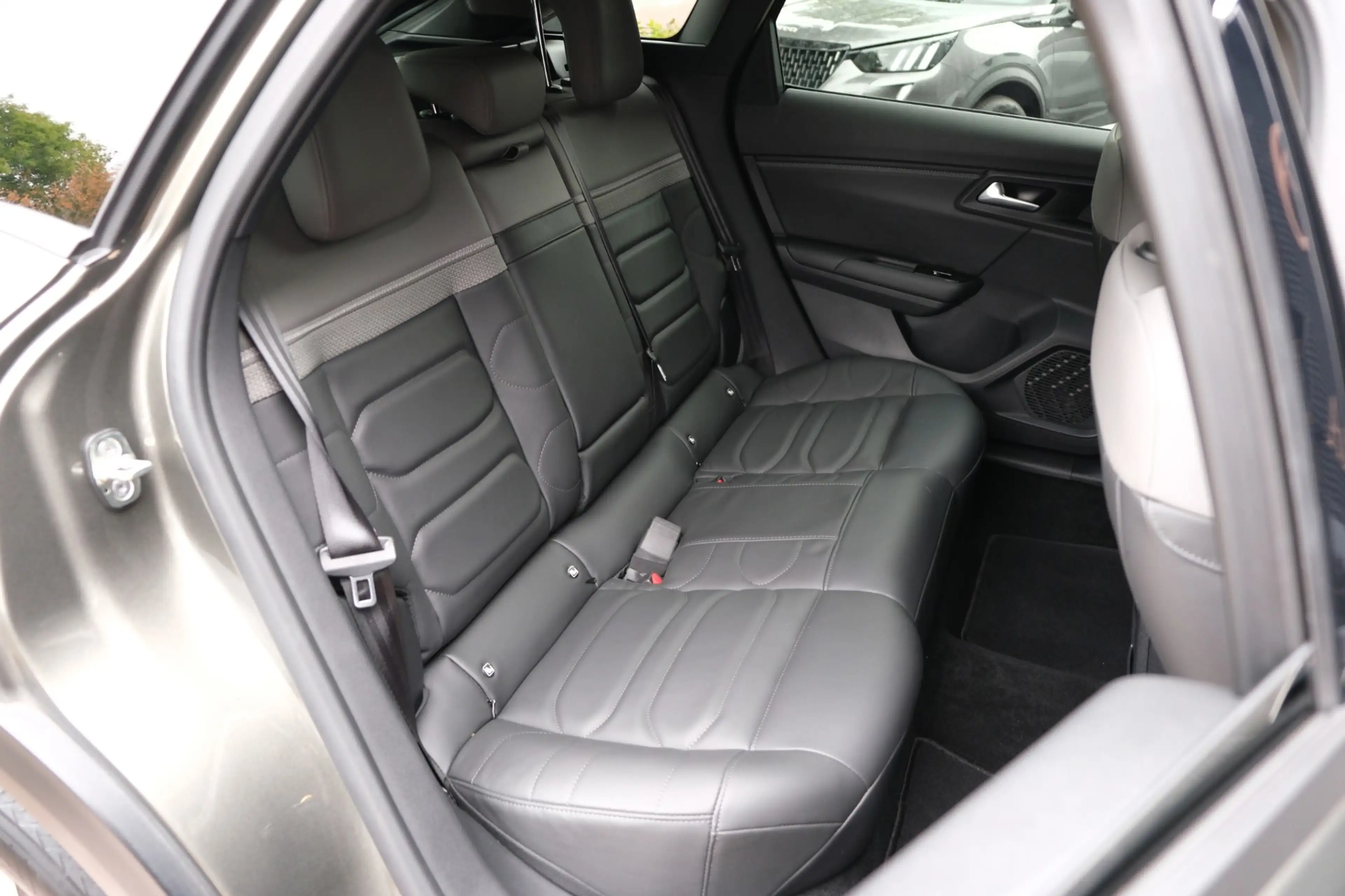 Citroen C5 X 1.2 PureTech SHINE |20.406km| Leder/Navi/Camera/Ad — photo 6