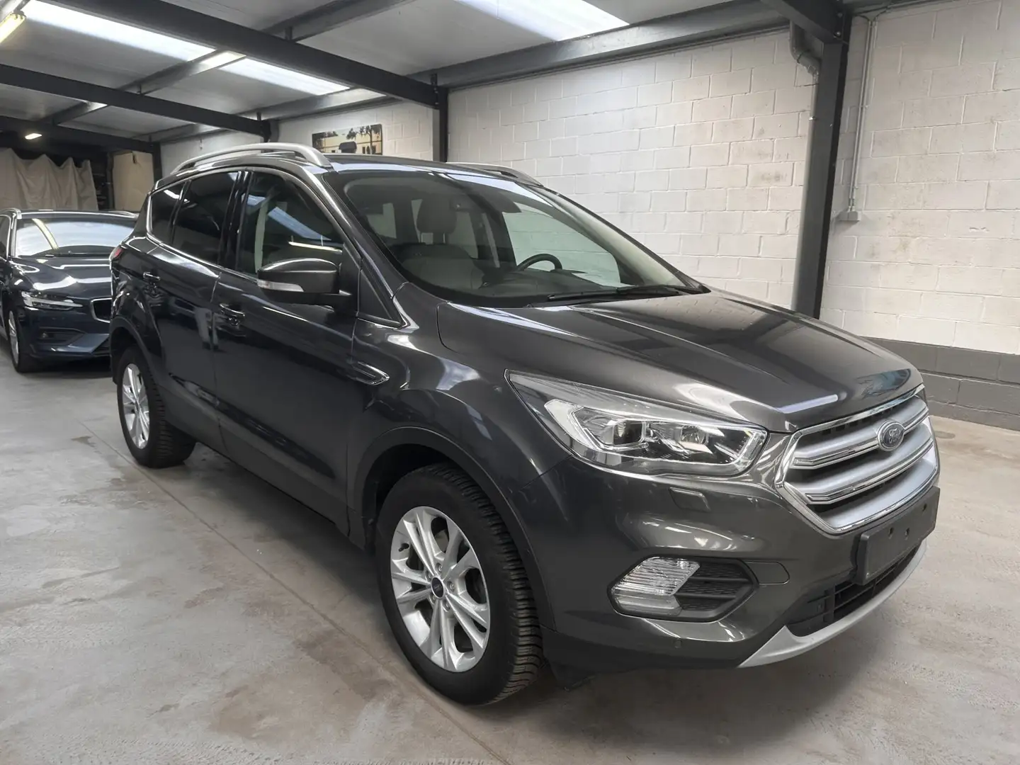Ford Kuga Kuga 1.5 TDCi Titanium Gris - 1