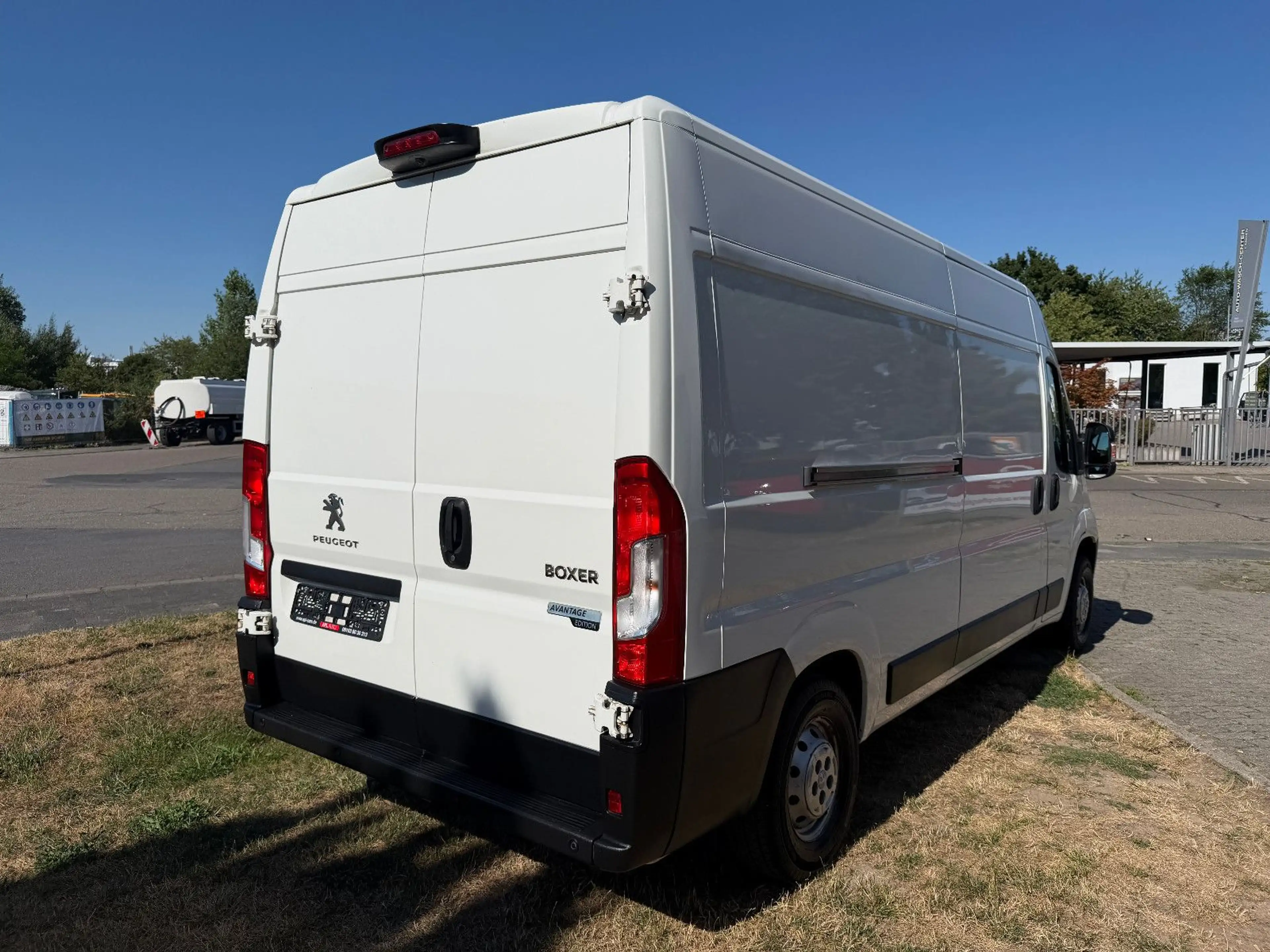 Peugeot Boxer Kasten Hochraum 335 L3H2 Pro BlueHDi 140 S — photo 5