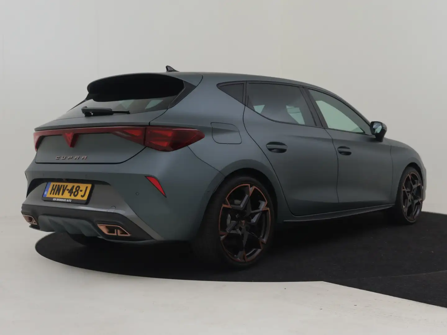 CUPRA Leon 1.5 TSI e-Hybrid VZ Performance 272pk | Audio Senn Gris - 2