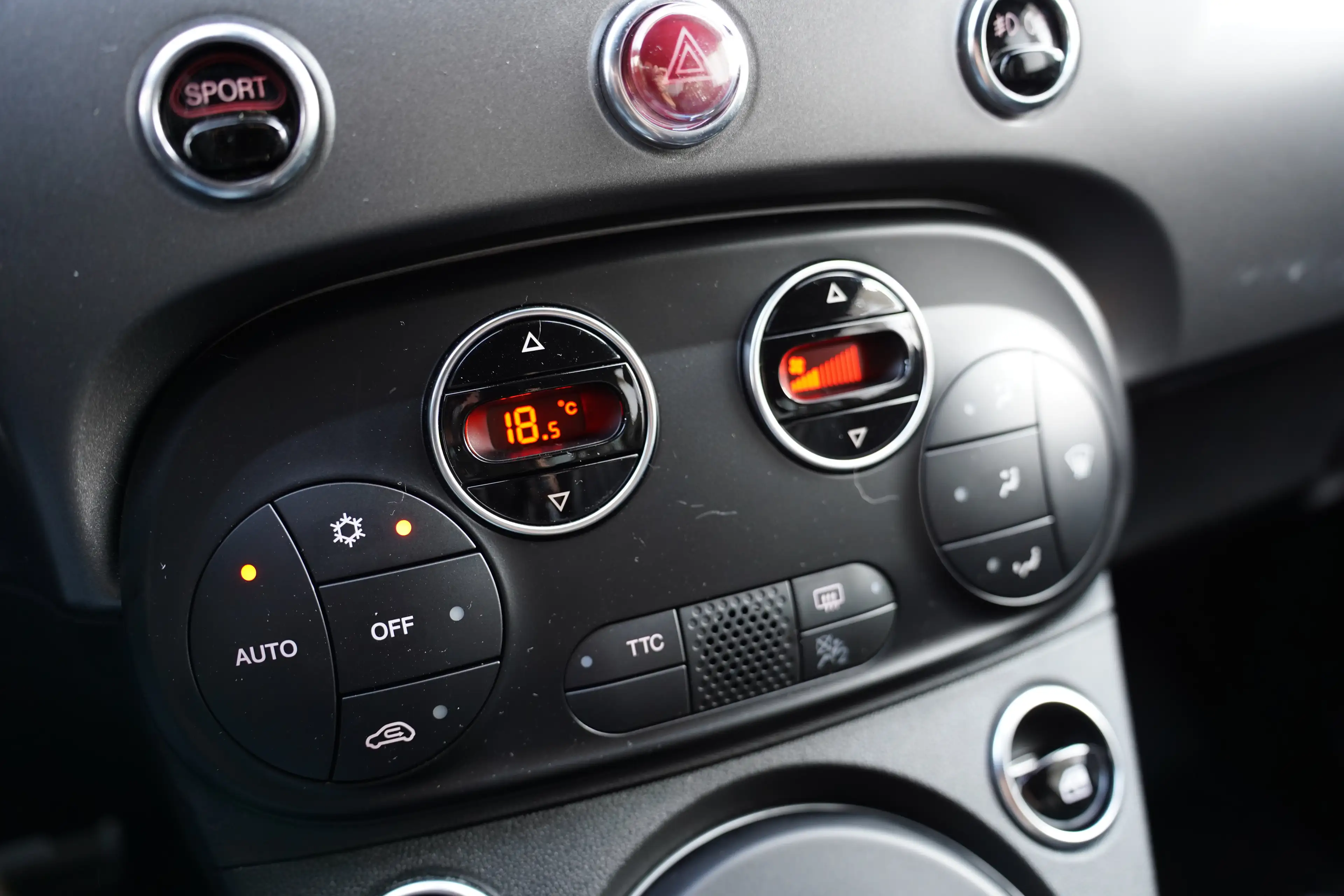 Abarth 595 Turismo Abarth 595 TURISMO AUTO/PACK GT — photo 12