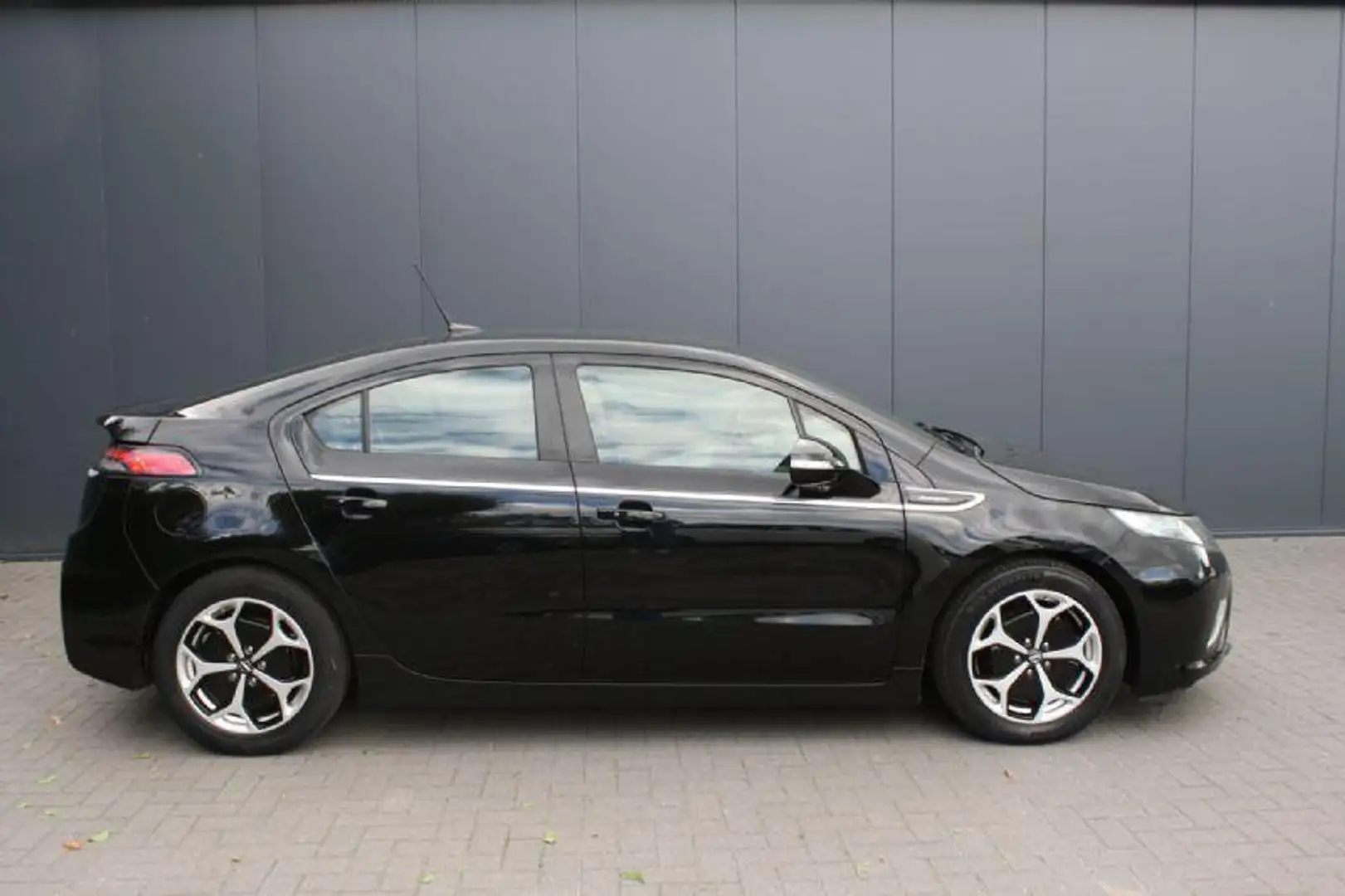 Opel Ampera 1.4 RIJKLAAR - NAVIGATIE - CAMERA - LEDER - PDC - Чёрный - 2