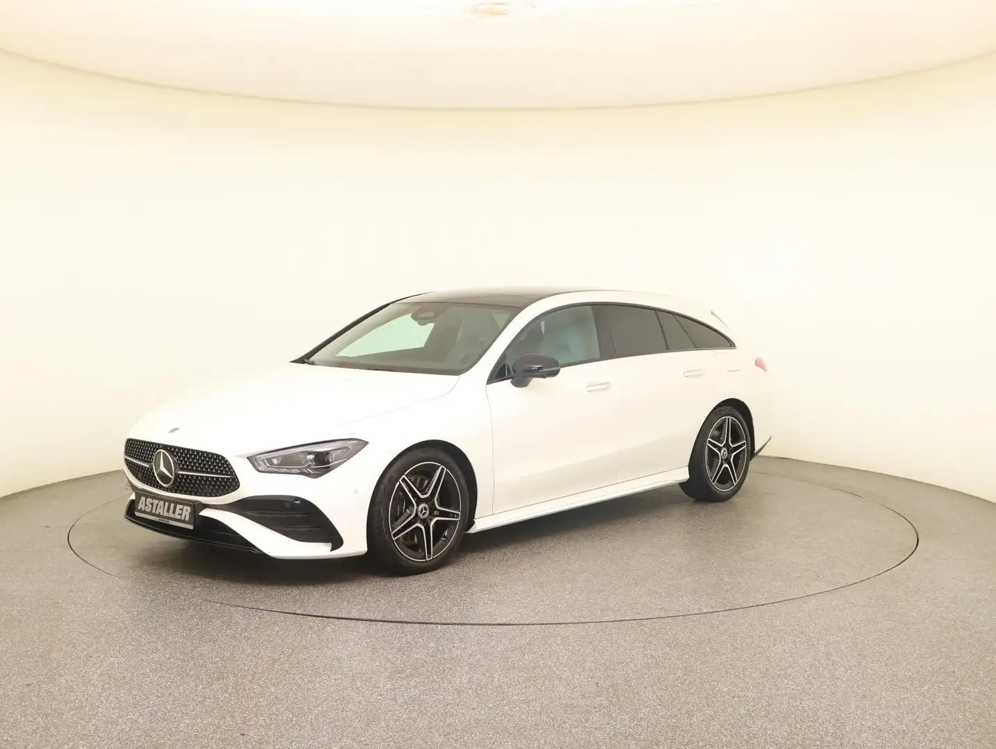 Mercedes-Benz CLA 250 SB 4M AMG Line Night+Multibe+360°+Distro Weiß - 2
