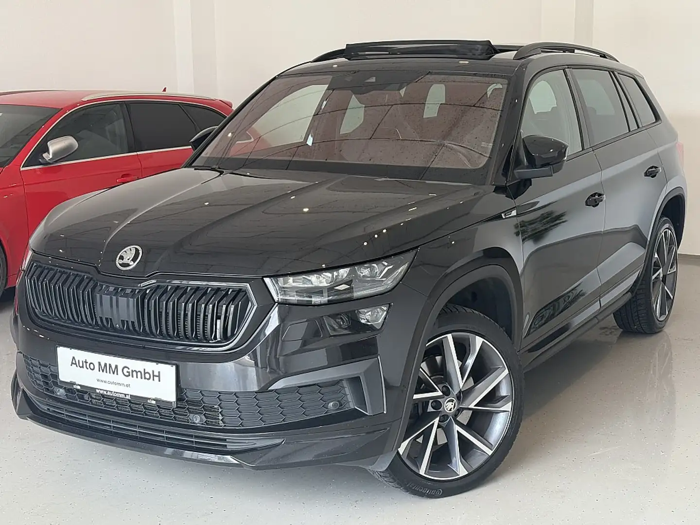 Skoda Kodiaq 2,0 TDI SCR 4x4 Sportline DSG Mega Ausstattung Negro - 1