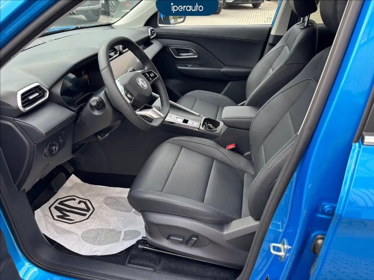 MG ZS 1.5 hybrid+ luxury auto 8