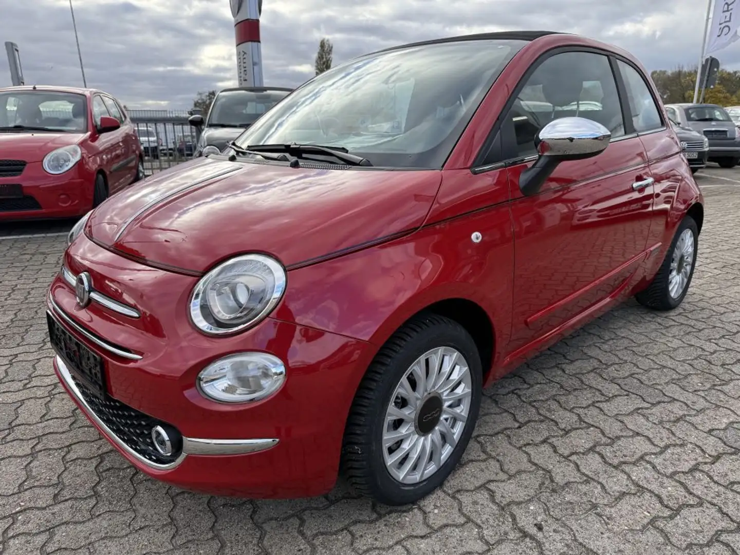 Fiat 500 C 1.0 GSE Hybrid Dolcevita Rood - 1