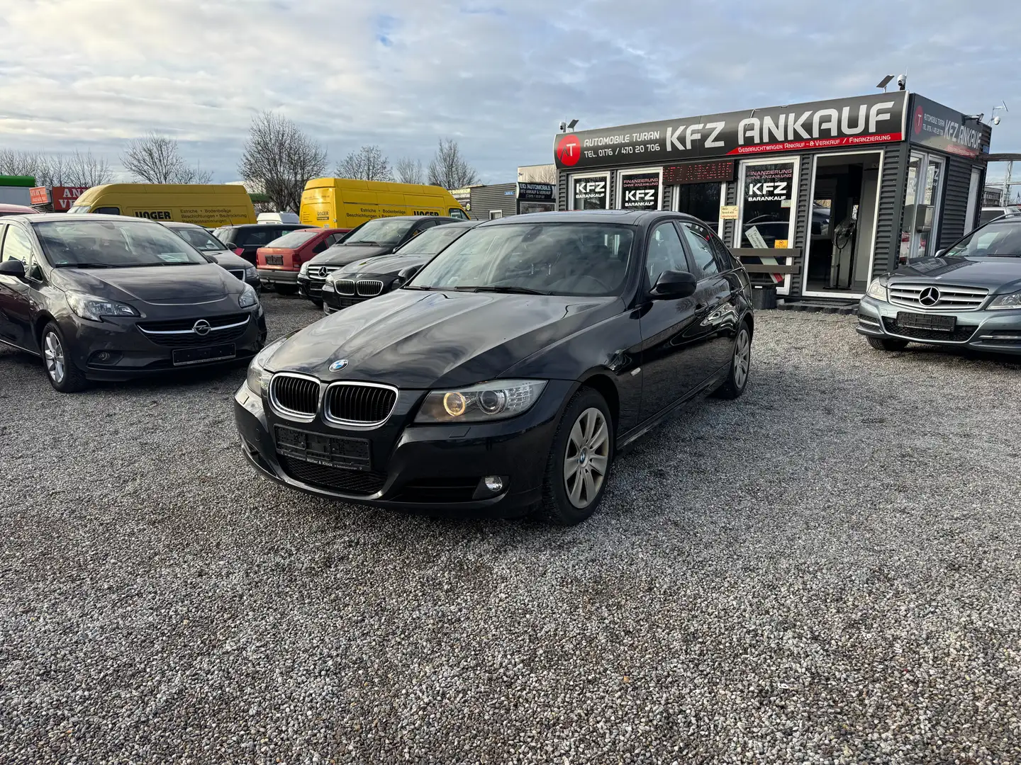 BMW 318 318d KLIMAAUTOMATIK!!!!SCHIEBEDACH!!SITZHEIZUNG!! Nero - 2