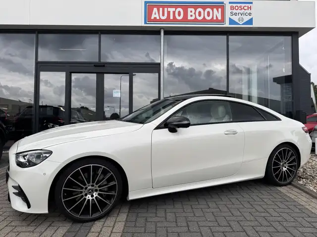 Mercedes-Benz E 200 Coupé AMG NIGHT/PANO/BURM./HUD/MEMORY/20''AMG/SFEE