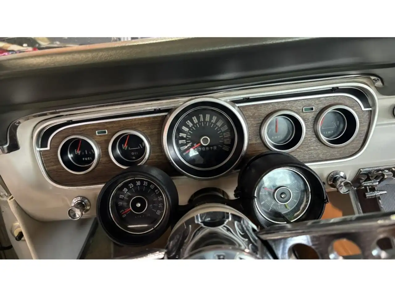 Ford Mustang 289 CI V8 CHAMPAGNE 1965, foto 12
