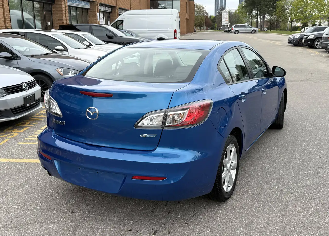 Mazda 3 photo Mazda 3