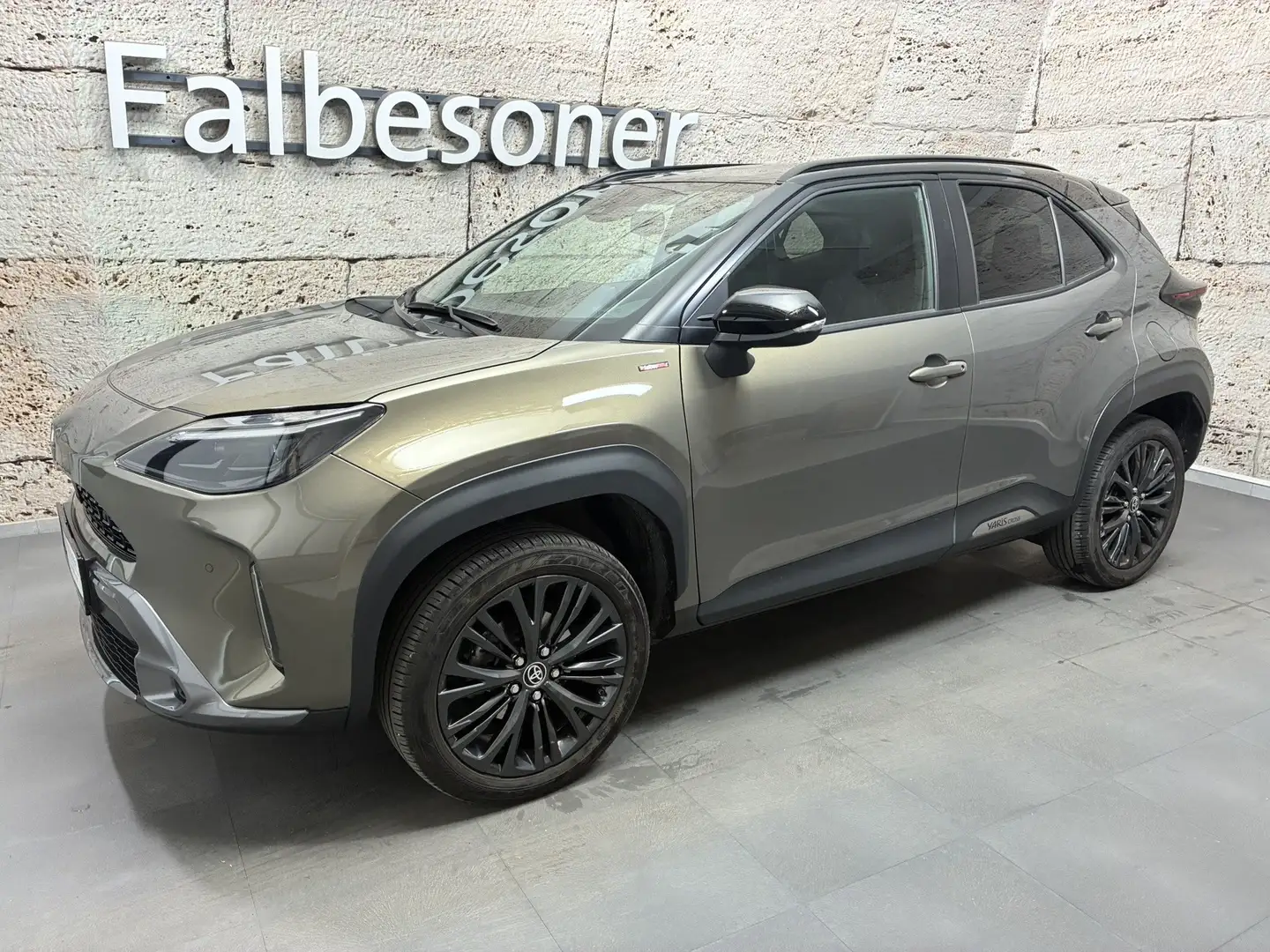 Toyota Yaris Cross Hybrid FWD Adventure Grün - 2