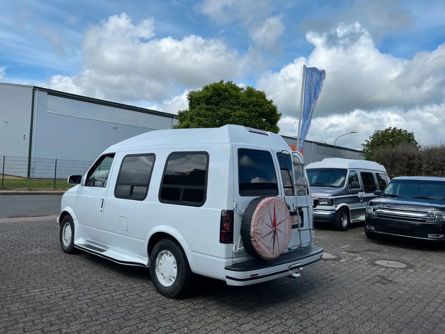 Chevrolet Astro Van 4,3 V6 - Mark III Blanco - 1