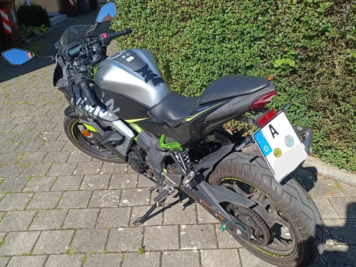 Kawasaki Ninja 125 Noir - 2
