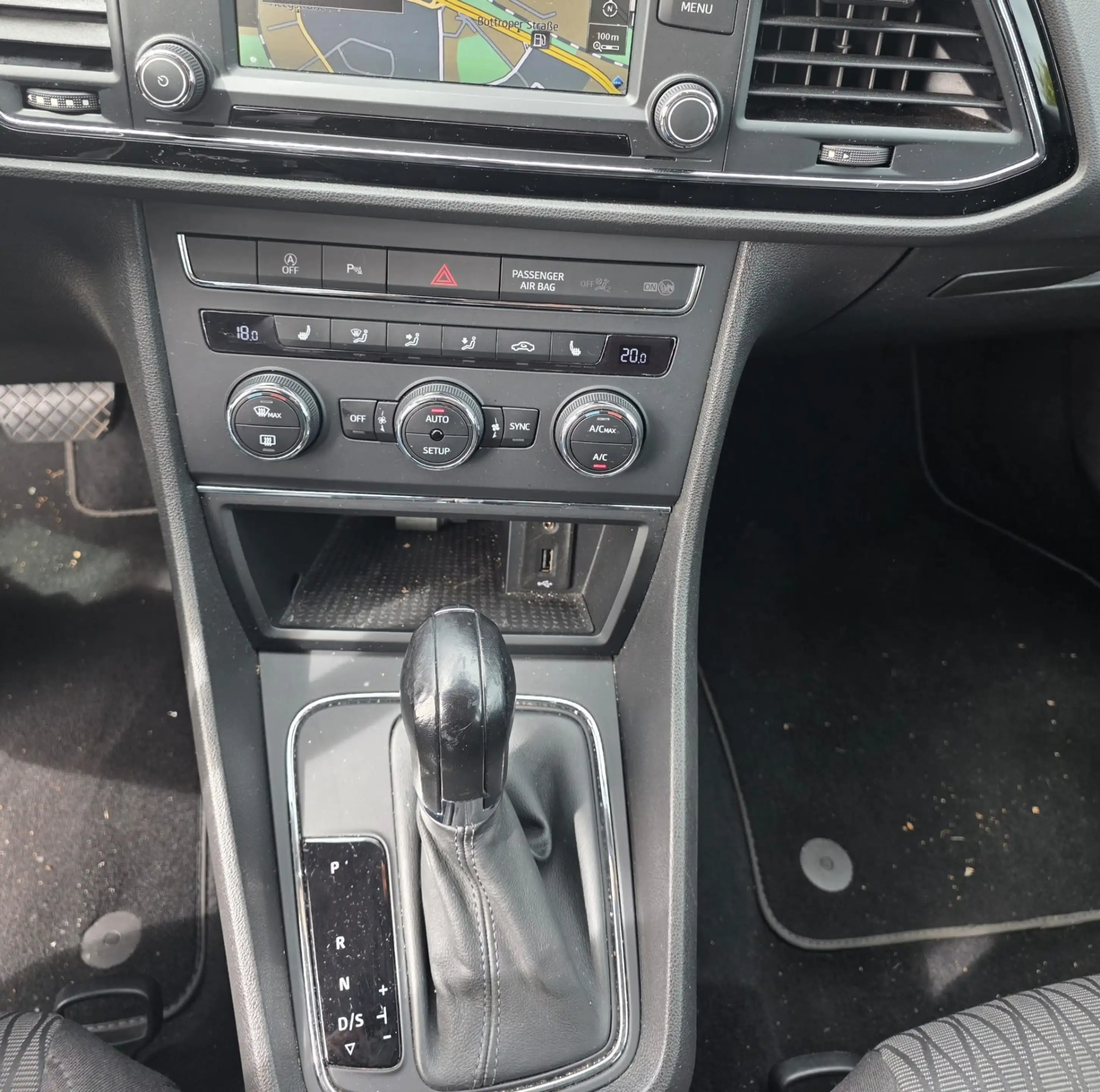 SEAT Leon Leon ST ST 1.2 TSI Start 2 Hand Automatik — photo 6