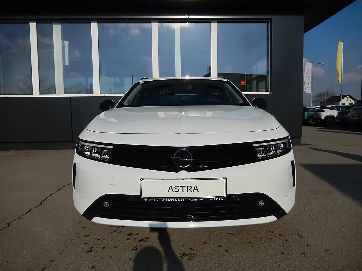 Opel Astra ST 1,2 Turbo Edition Weiß - 2