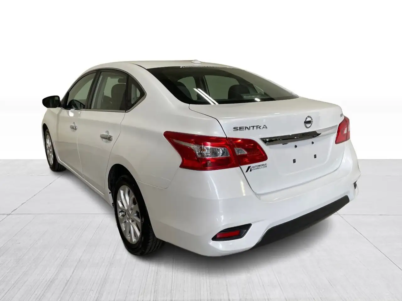 Nissan Sentra photo Nissan Sentra
