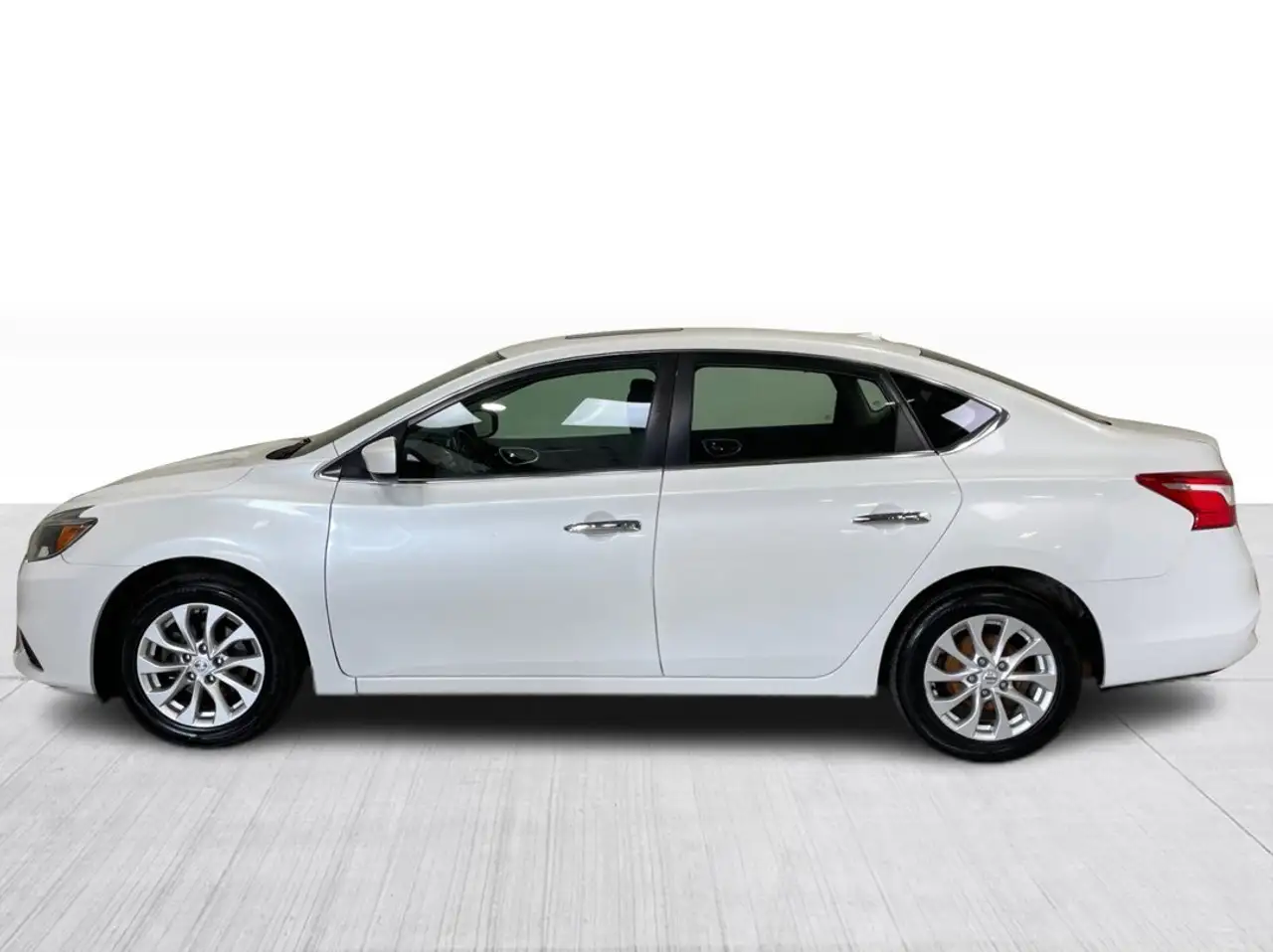 Nissan Sentra photo Nissan Sentra