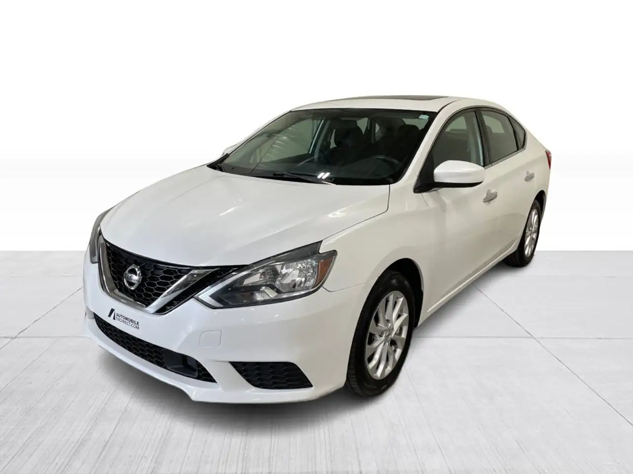 Nissan Sentra photo Nissan Sentra