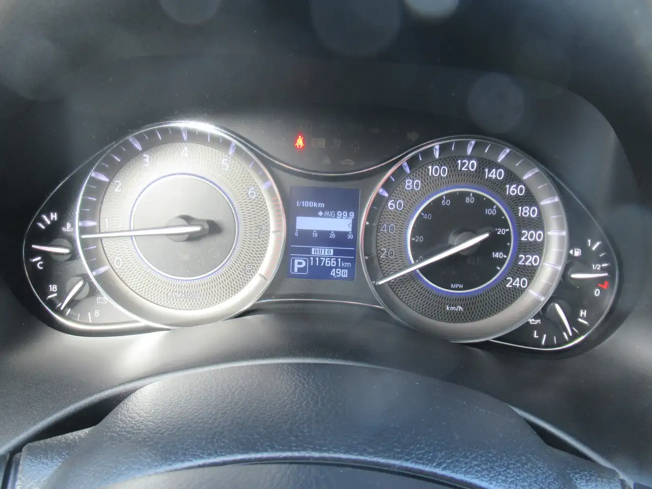 Infiniti QX80 fotografie Infiniti QX80