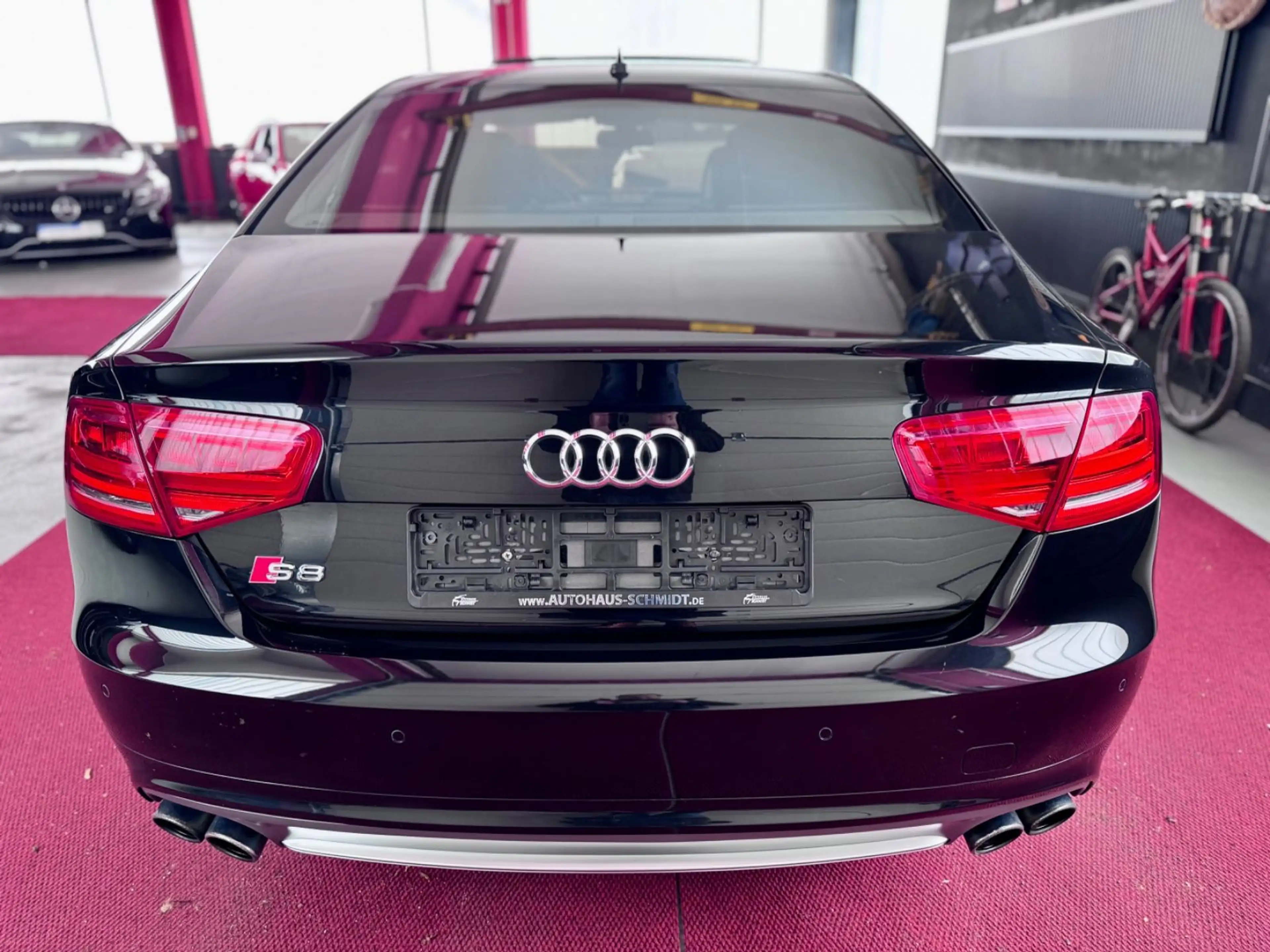 Audi S8 4.0 ACC B&O LED Ceramik Standheizung 360° 21" — photo 7