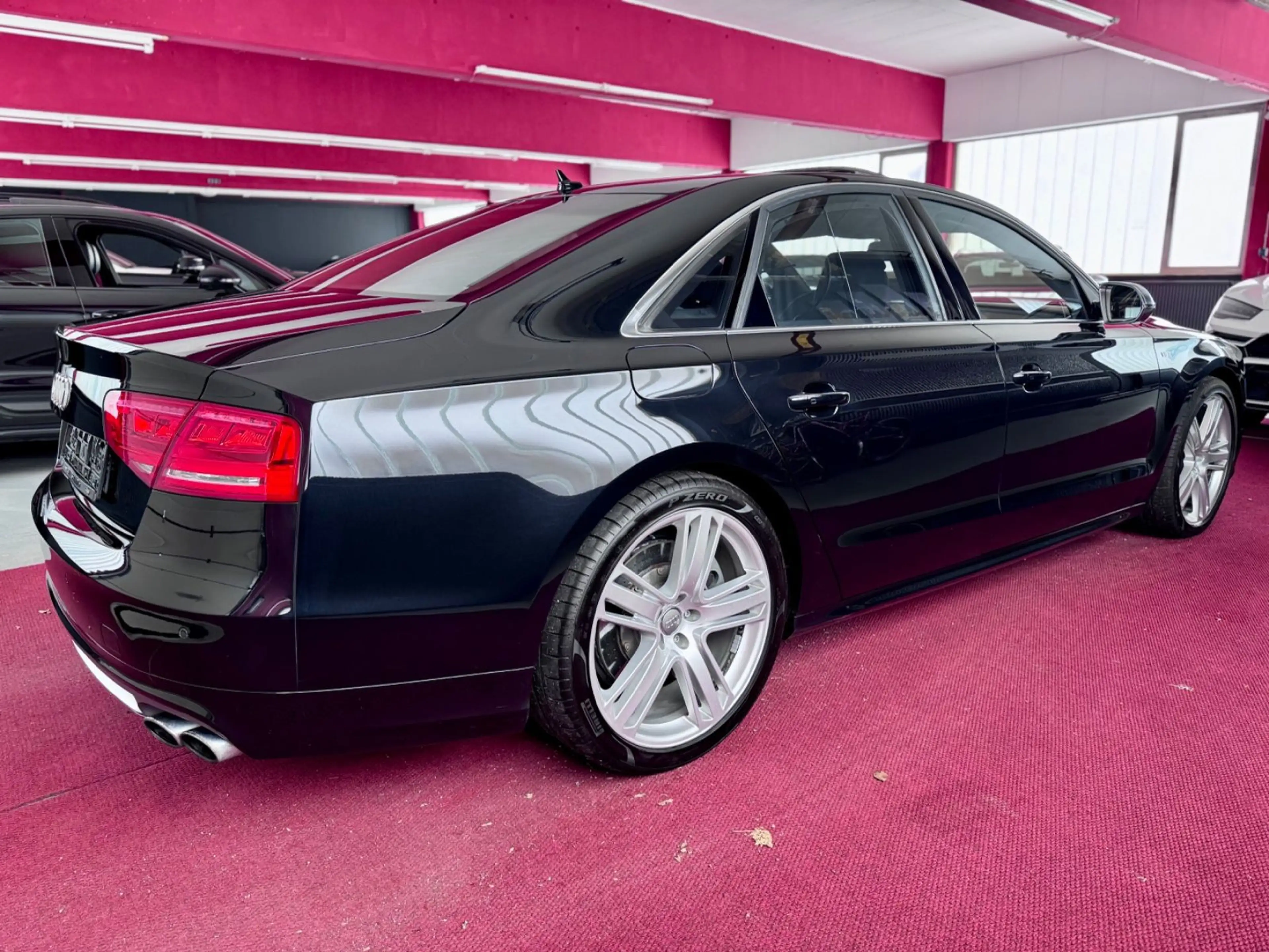 Audi S8 4.0 ACC B&O LED Ceramik Standheizung 360° 21" — photo 6