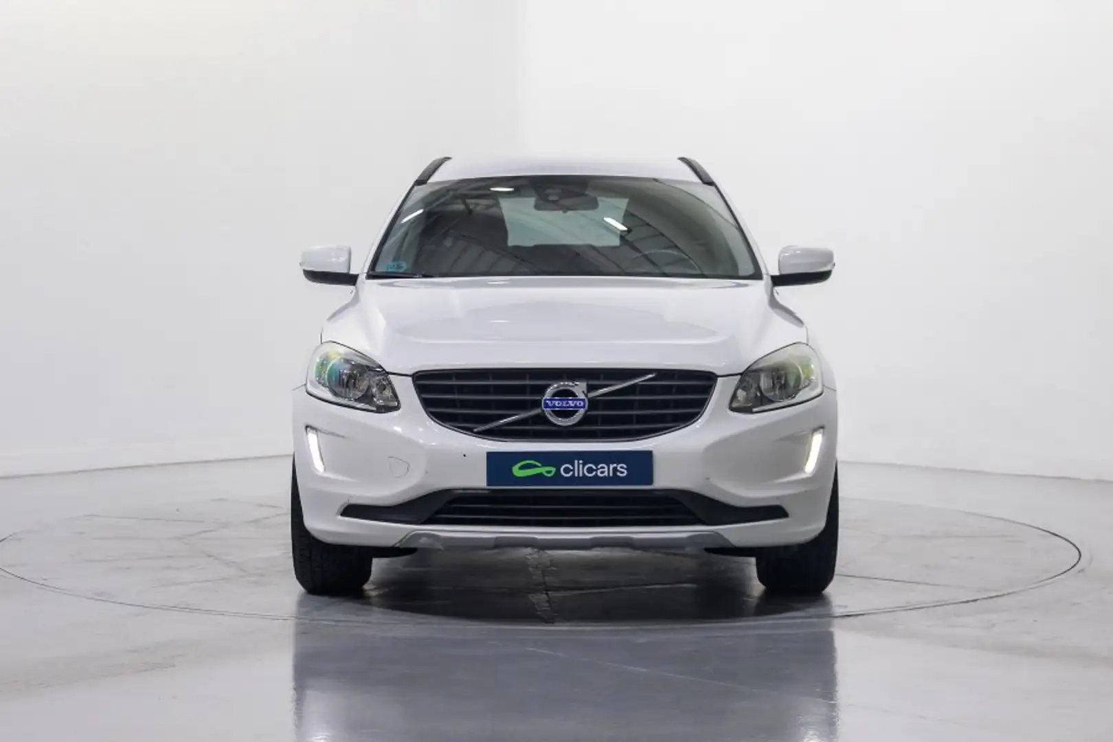 Volvo XC60 D3 Kinetic Aut. 150 Blanco - 2