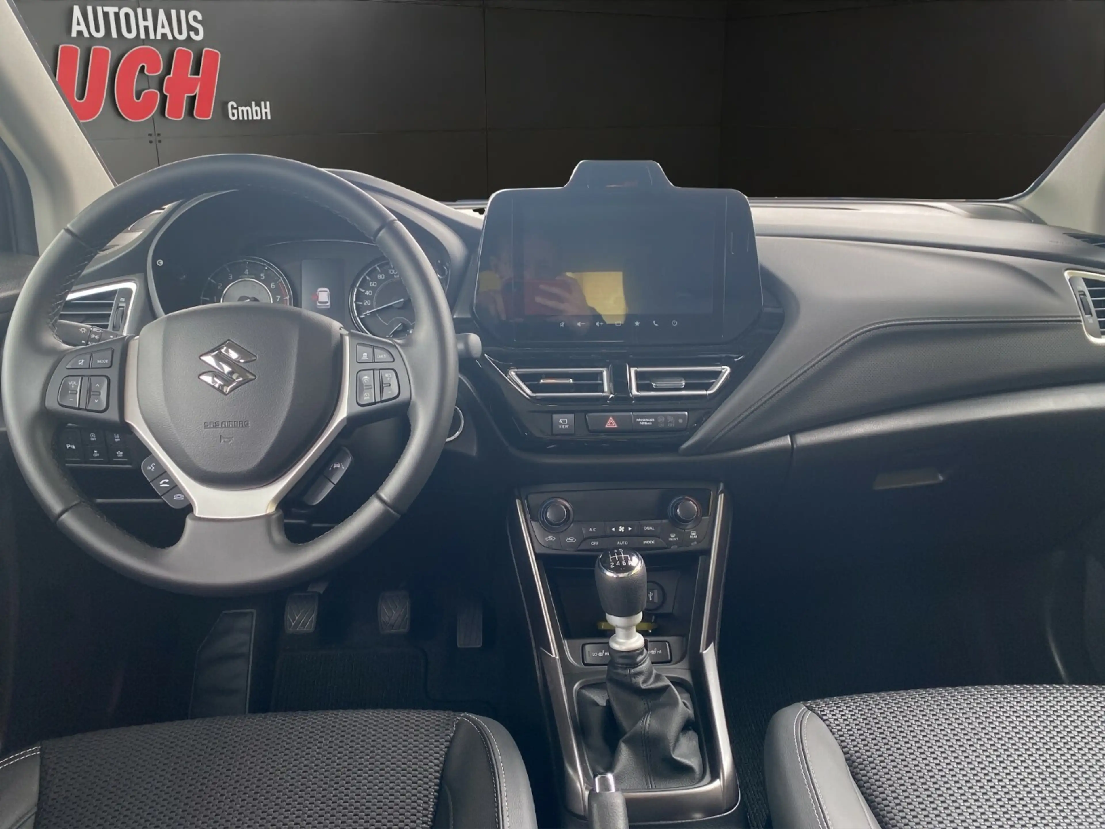 Suzuki S-Cross Comfort+ Allgrip Hybrid — photo 13